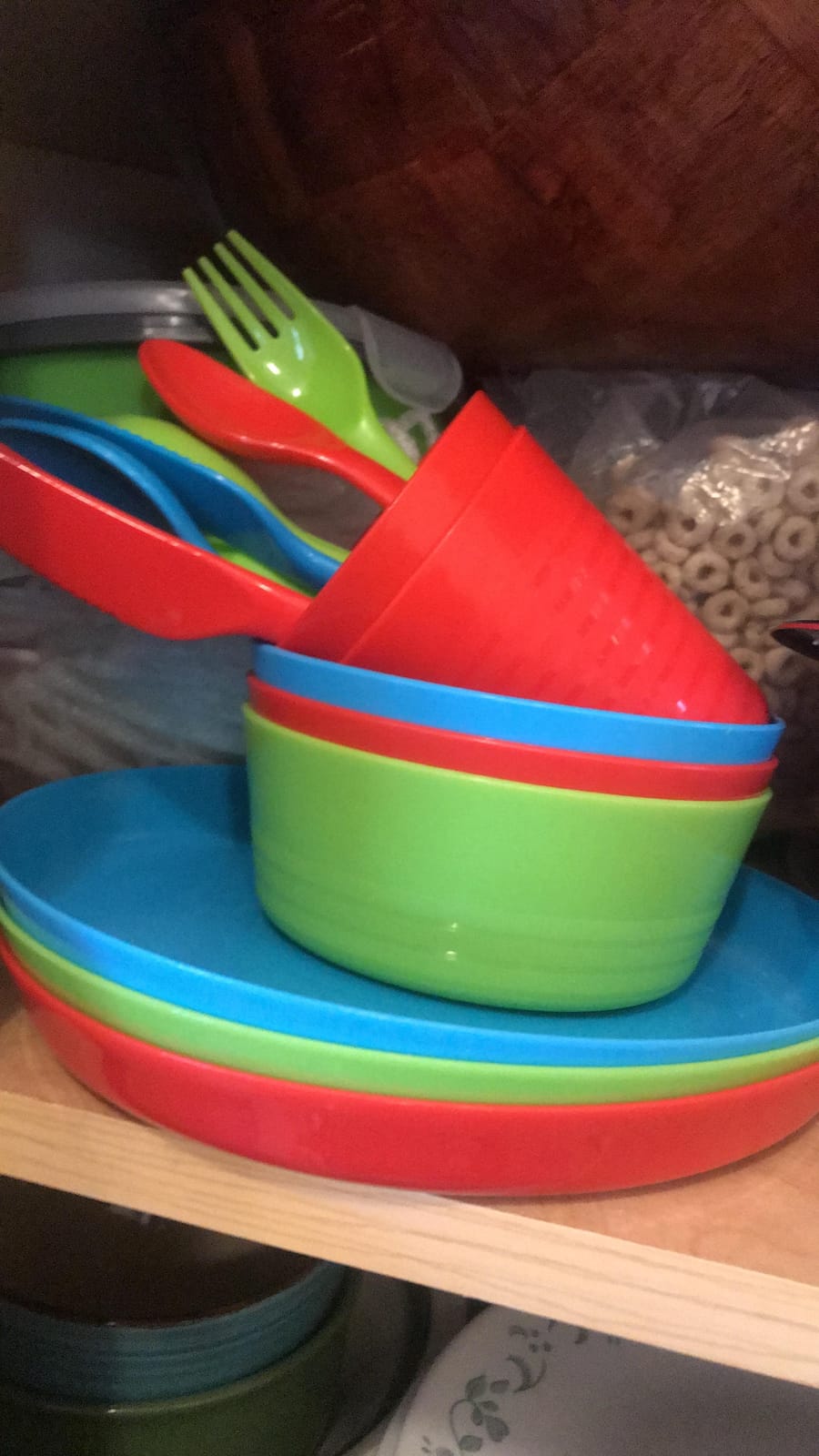 PLASKIDY Kids Plastic Dinnerware Set - 36 Pc Reusable Children's Dinner Set Microwave / Dishwasher Safe BPA Free Toddler Dishes Dinnerware Set Includes Kids Plates and Bowls Kids Cups & Flatware. customer photo 1