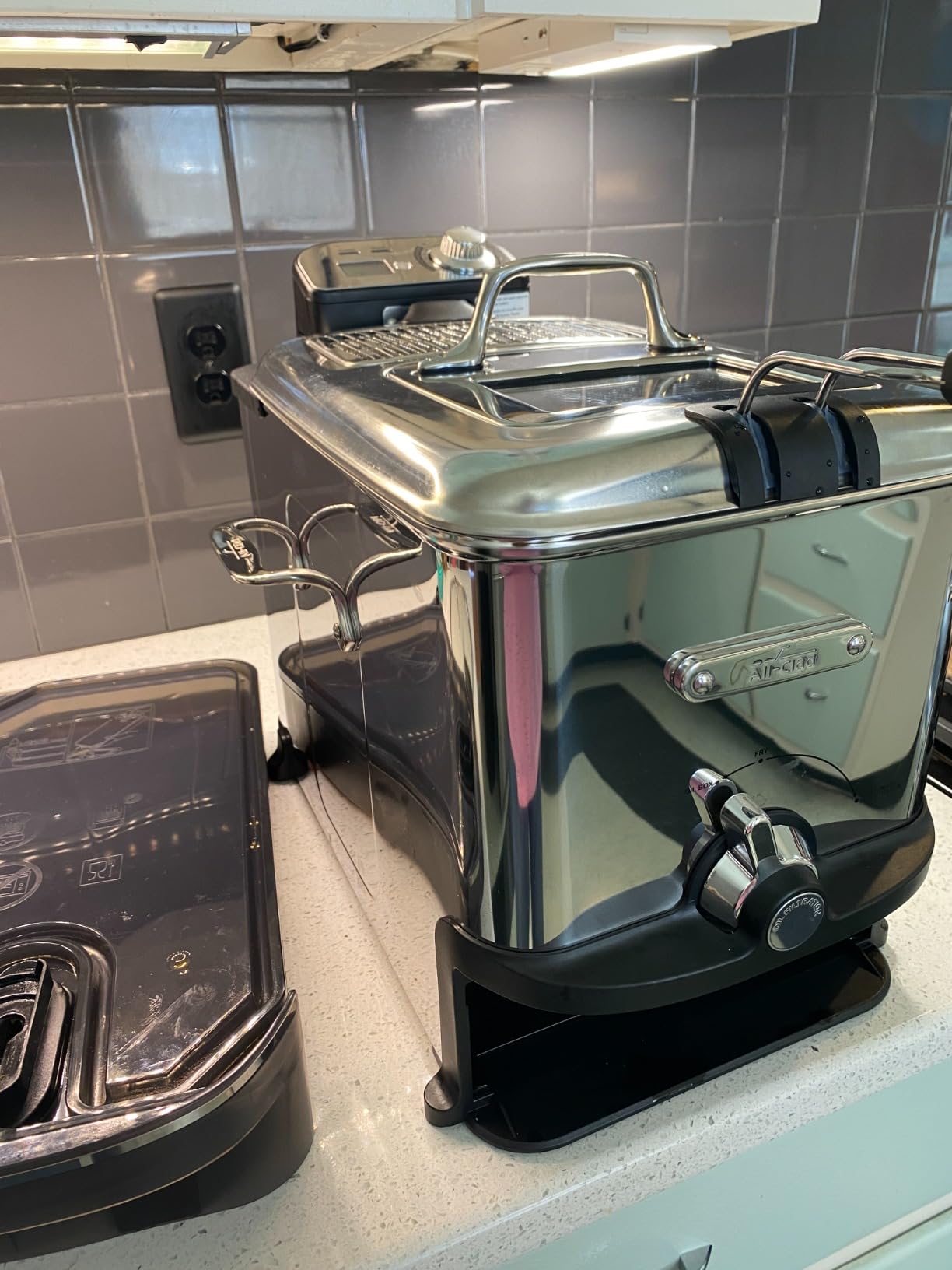 All-Clad Electric Deep Fryer with Basket and Lid, Stainless Steel Deep Fryer for Home Use, 1700W, Dishwasher Safe customer photo 1