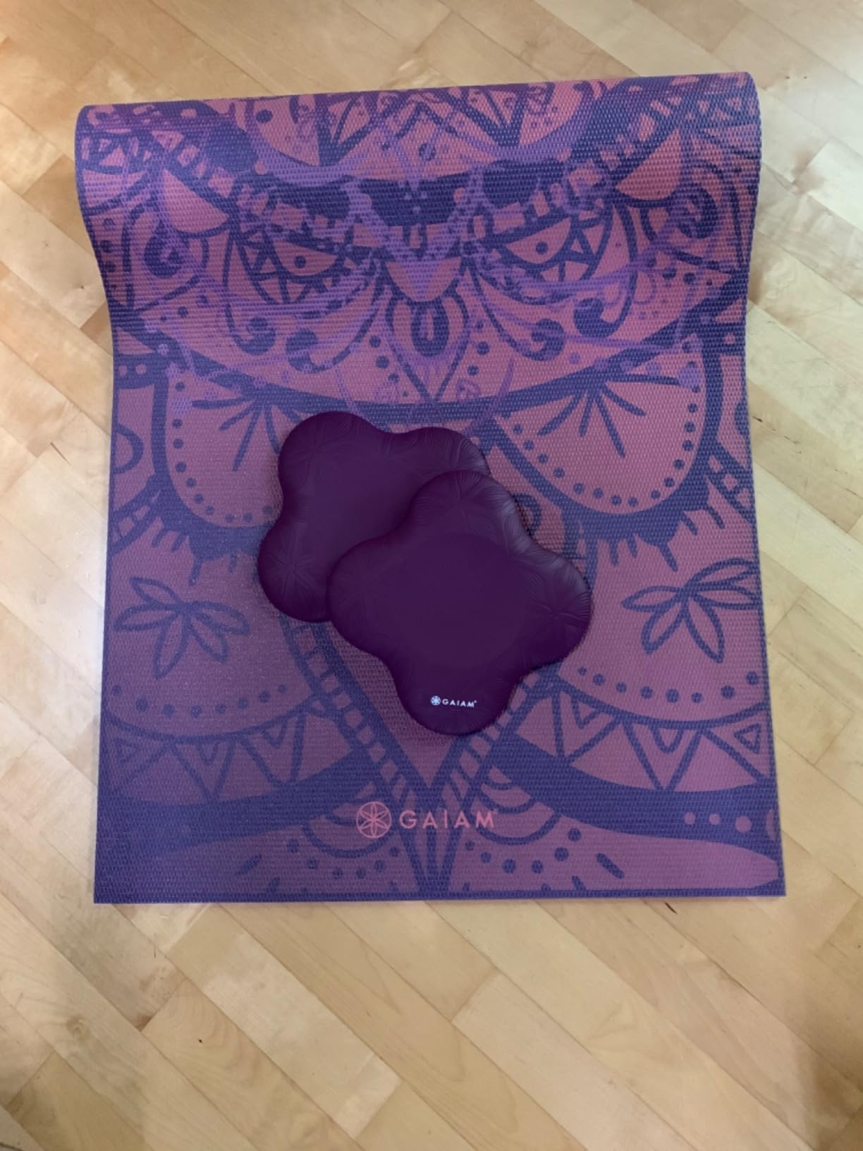 Gaiam Yoga Knee Pads Set of 2, Cushion for Knees & Elbows customer photo 1