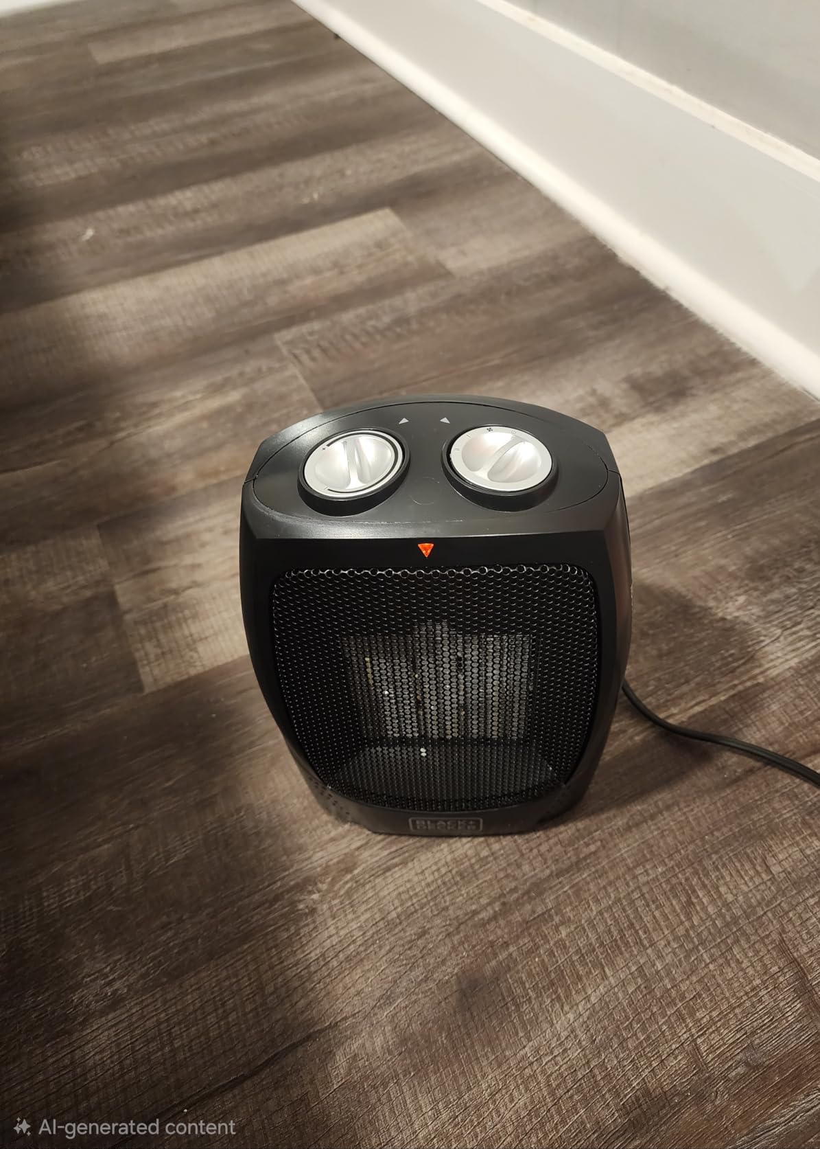 BLACK+DECKER Personal Ceramic Heater, 1500 Watts, BHDC201, Black customer photo 1