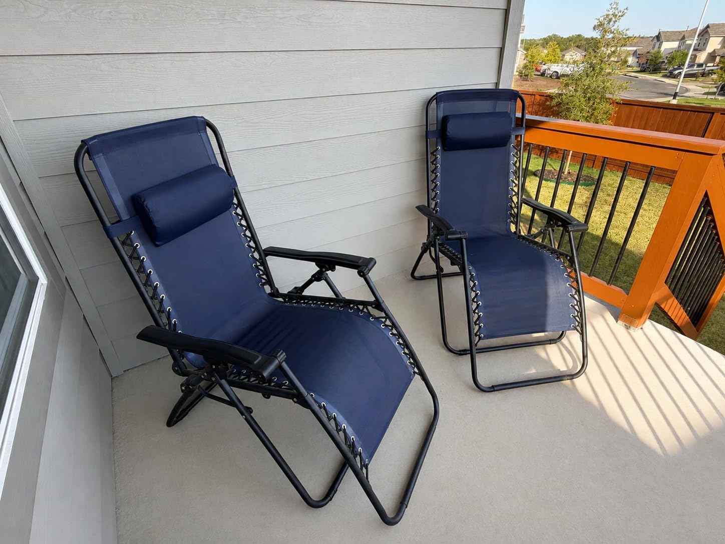 Homall Zero Gravity Chair Patio Folding Lawn Outdoor Lounge Gravity Camp Reclining Lounge Chair with Cup Holder Pillows for Poolside Backyard and Beach Set of 2 (Blue) customer photo 1
