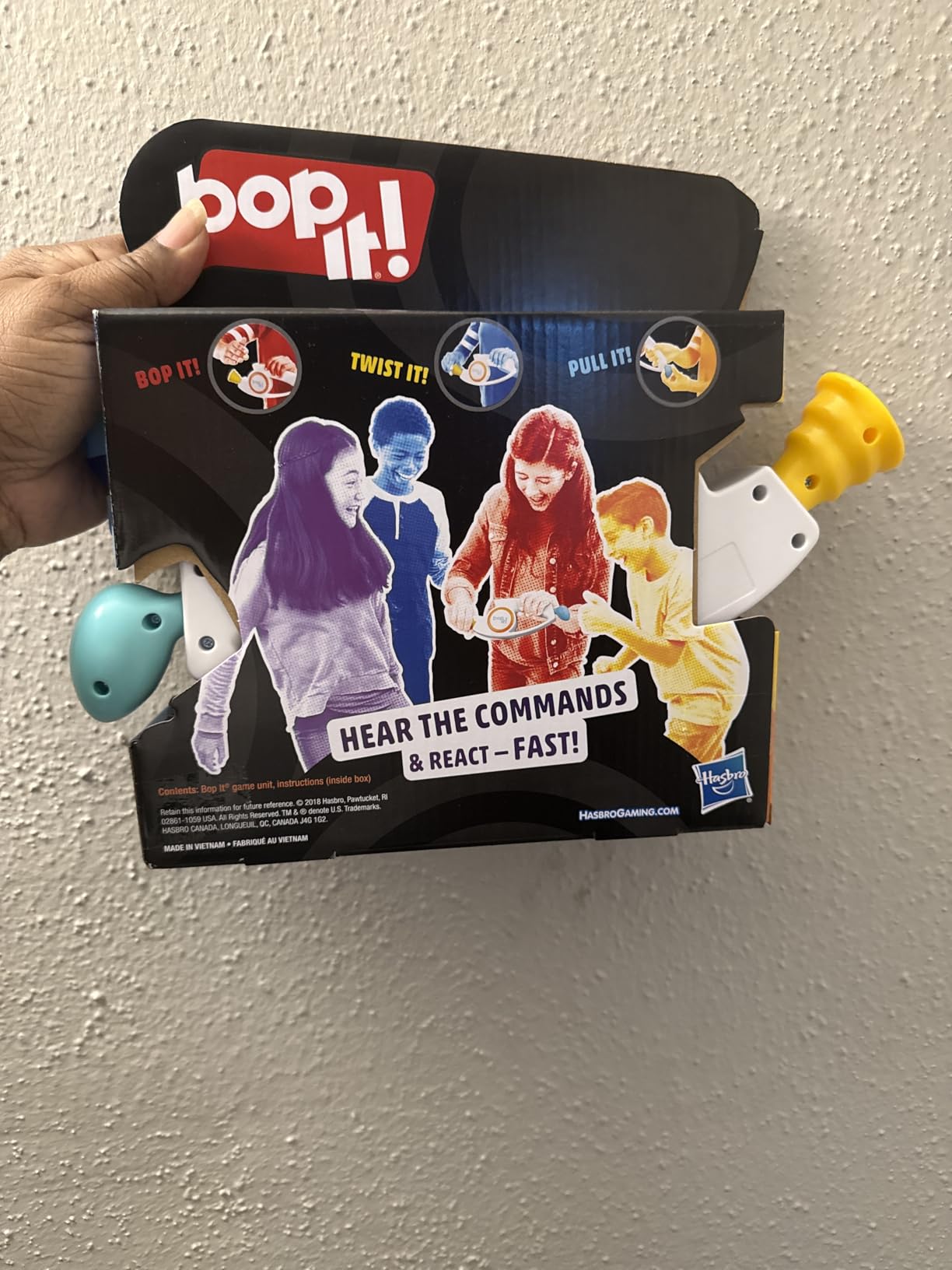 Hasbro Gaming Bop It! Electronic Game for Kids Ages 8 and up, Kids Games for 1 or More Players, Board Games for Kids, Kids Gifts customer photo 2
