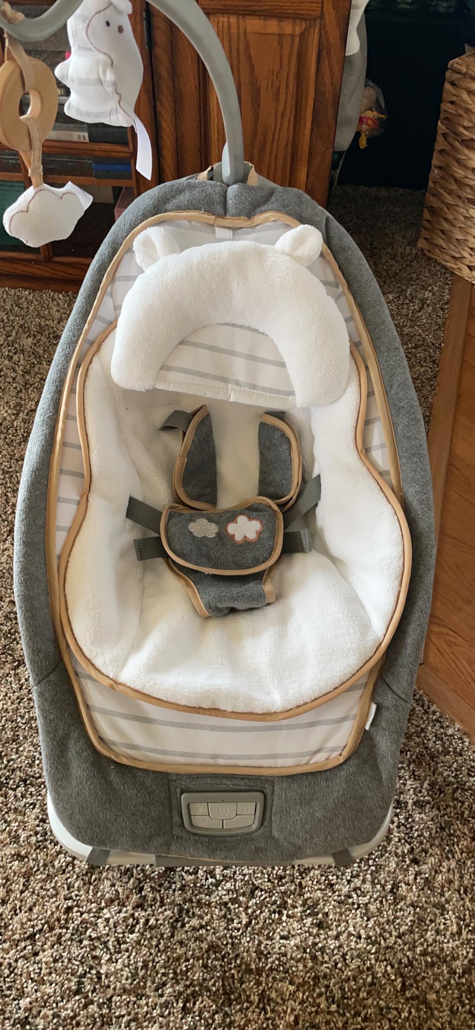 Ingenuity 2-in-1 Lightweight Infant to Toddler Rocker and Baby Bouncer - Tummy Time Mat, Vibrations & Sounds, 0-30 Months Up to 40 lbs (Cuddle Lamb) customer photo 1