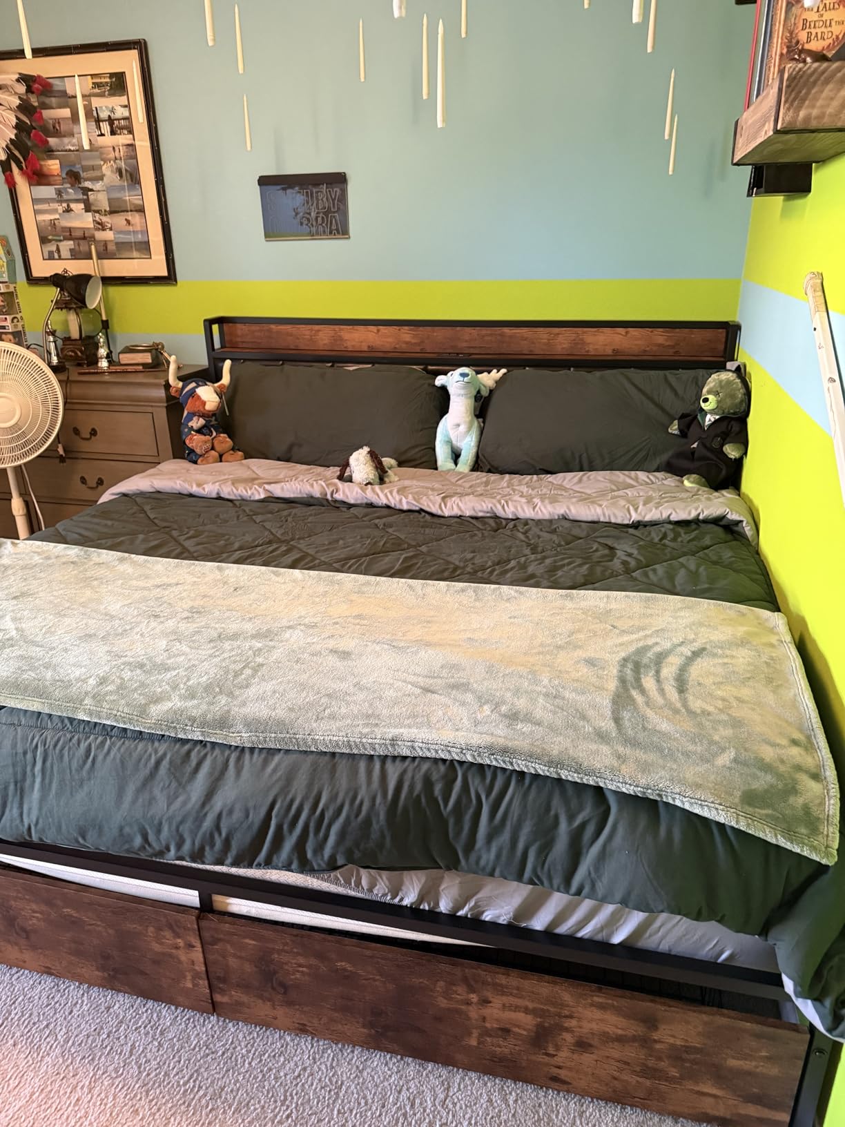 Bedsure Queen Bed in a Bag Reversible Bed Set 7 Pieces Grey/Light Grey customer photo 1