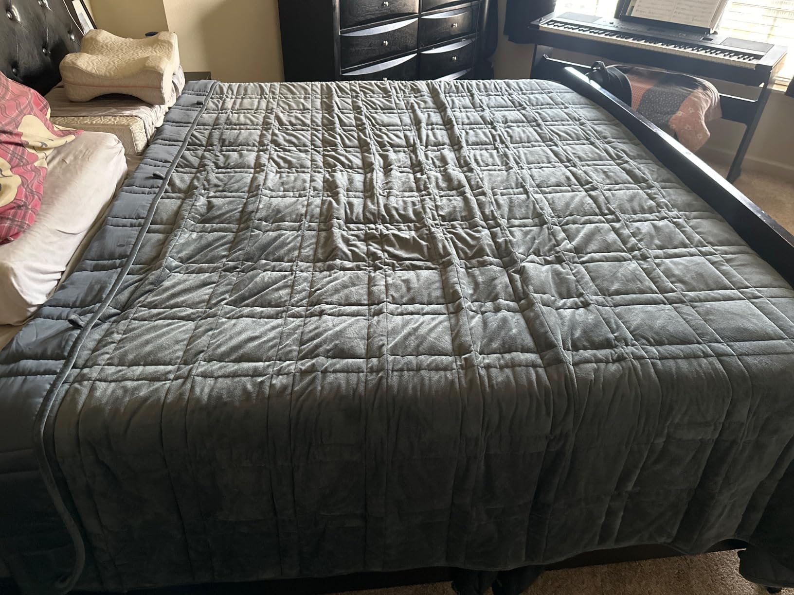 OMYSTYLE Warming & Cooling Weighted Blanket for Adult (25lb, 60 X 80 Inches) - Reversible Tencel/Short Plush Twin Size Weighted Blanket, Bonus Carry Bag Included customer photo 1