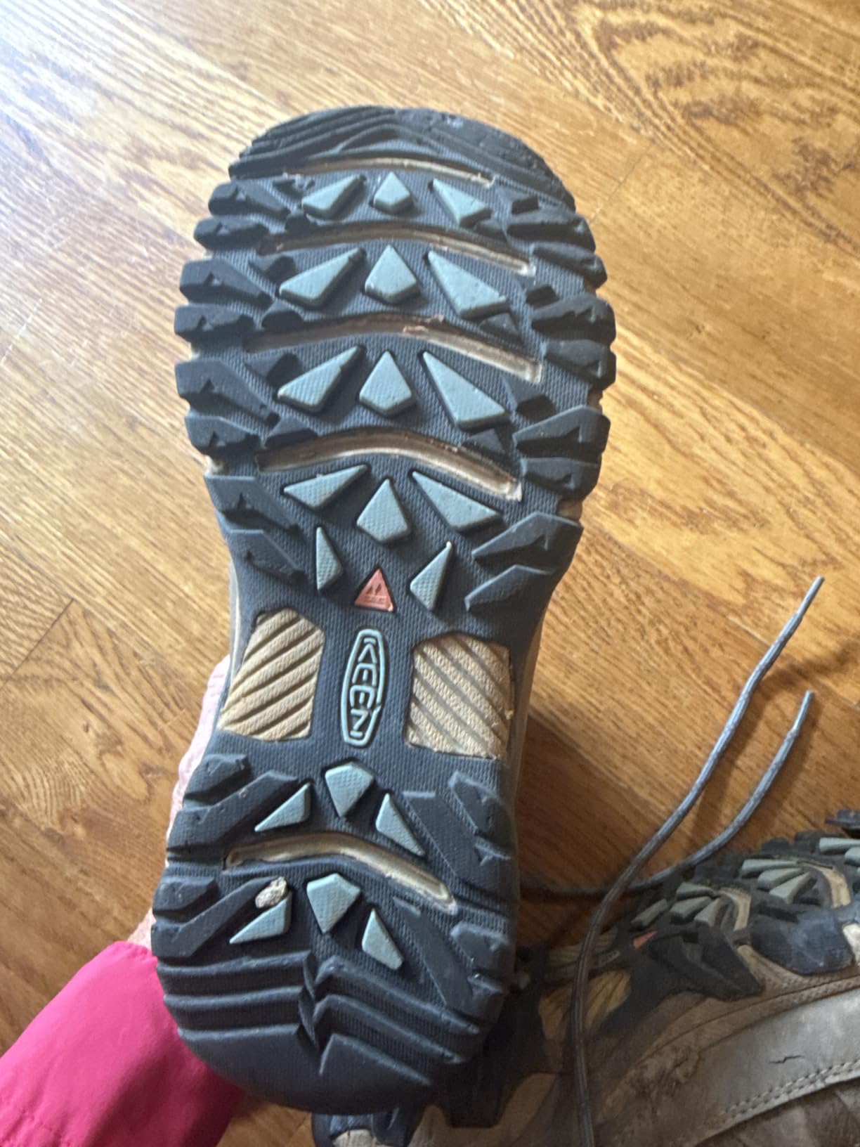 KEEN Women's Targhee III Mid Height Waterproof Hiking Boot customer photo 2
