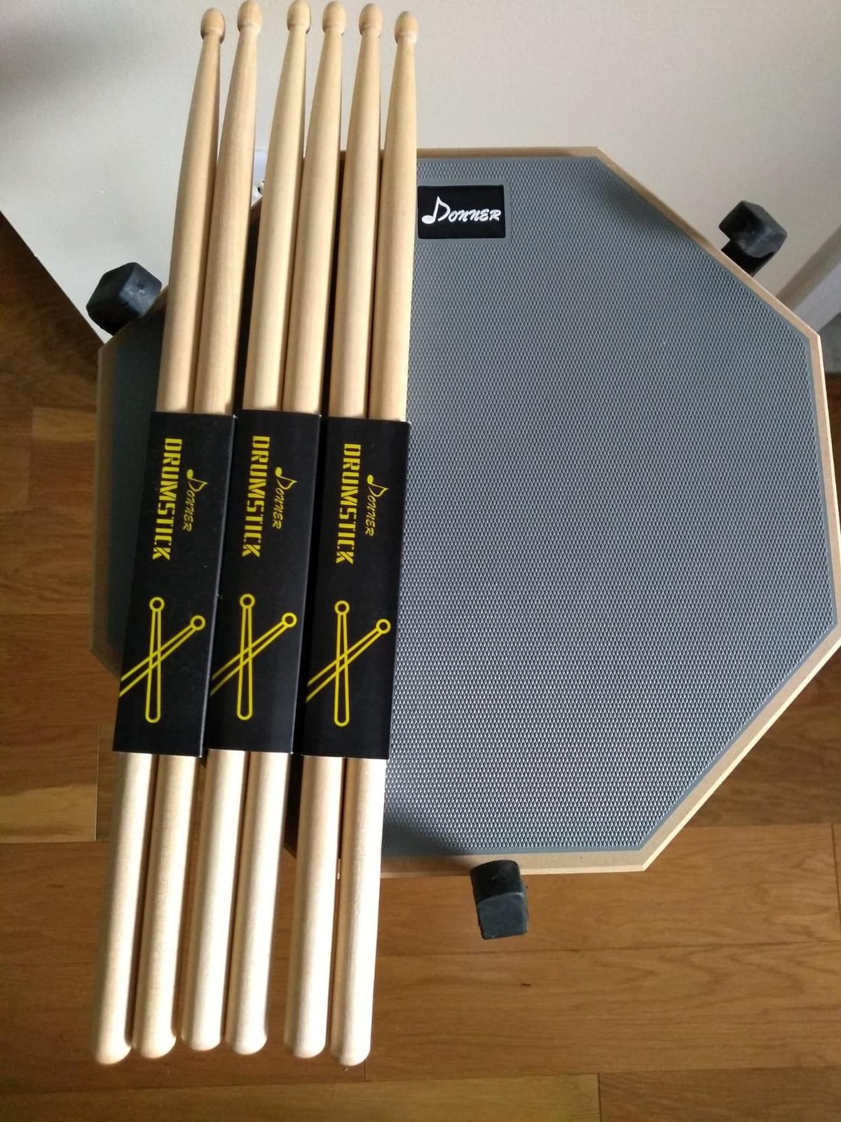 Donner Snare Drum Stand Set with Drum Practice Pad, 12'' Double-sided Silent Drum Pad set, Drumsticks, Backpack Adjustable Stand Fits 10''-14'' Dia Drums customer photo 2