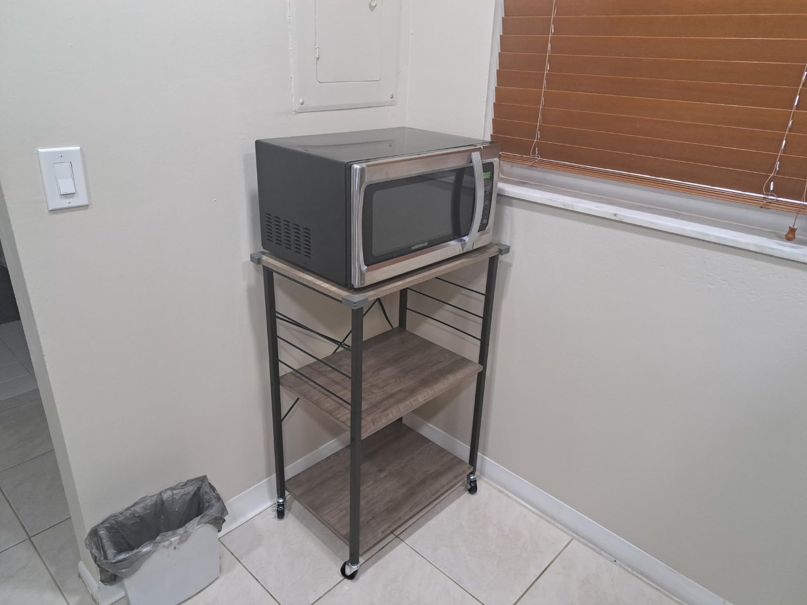 VASAGLE Kitchen Shelf on Wheels, 23.6 Inches Serving Cart with 3 Shelves customer photo 1