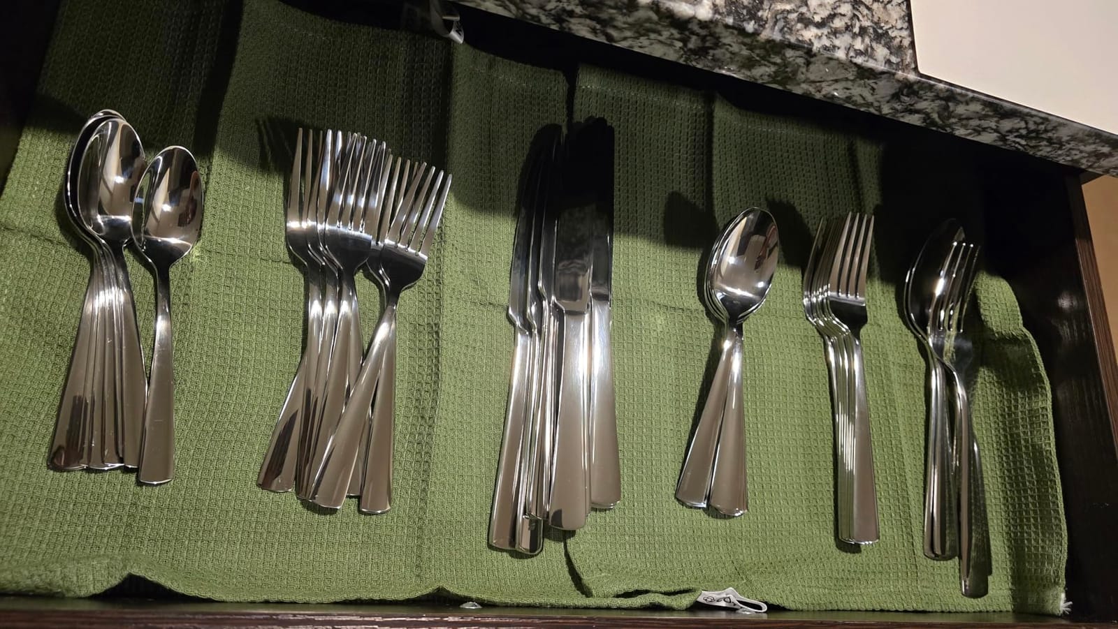 65 Piece Silverware Flatware Cutlery Set, Stainless Steel Fork Spoon Knife Sets for 12, Dishwasher Safe,Ergonomic Design Size and Weight customer photo 2
