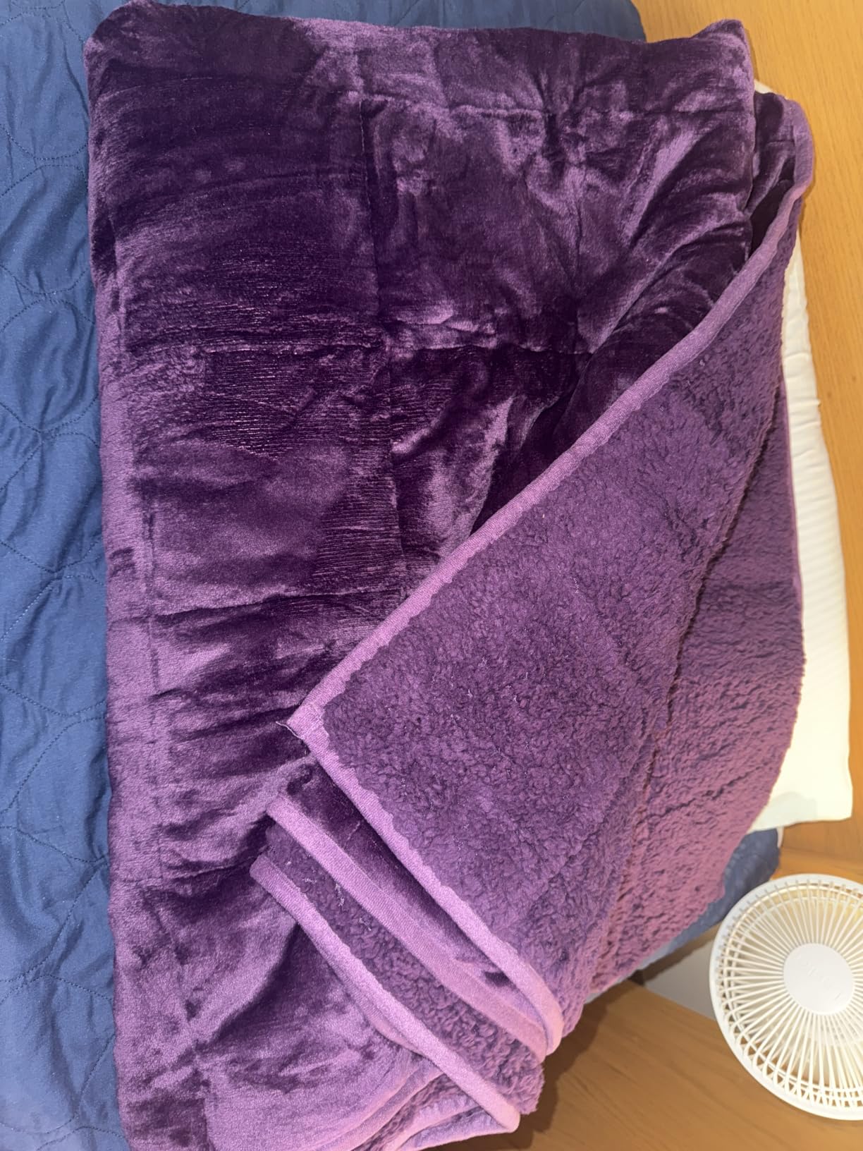 Uttermara Weighted Blankets for Adults Queen Size, 15lbs 60x80 Inches customer photo 1