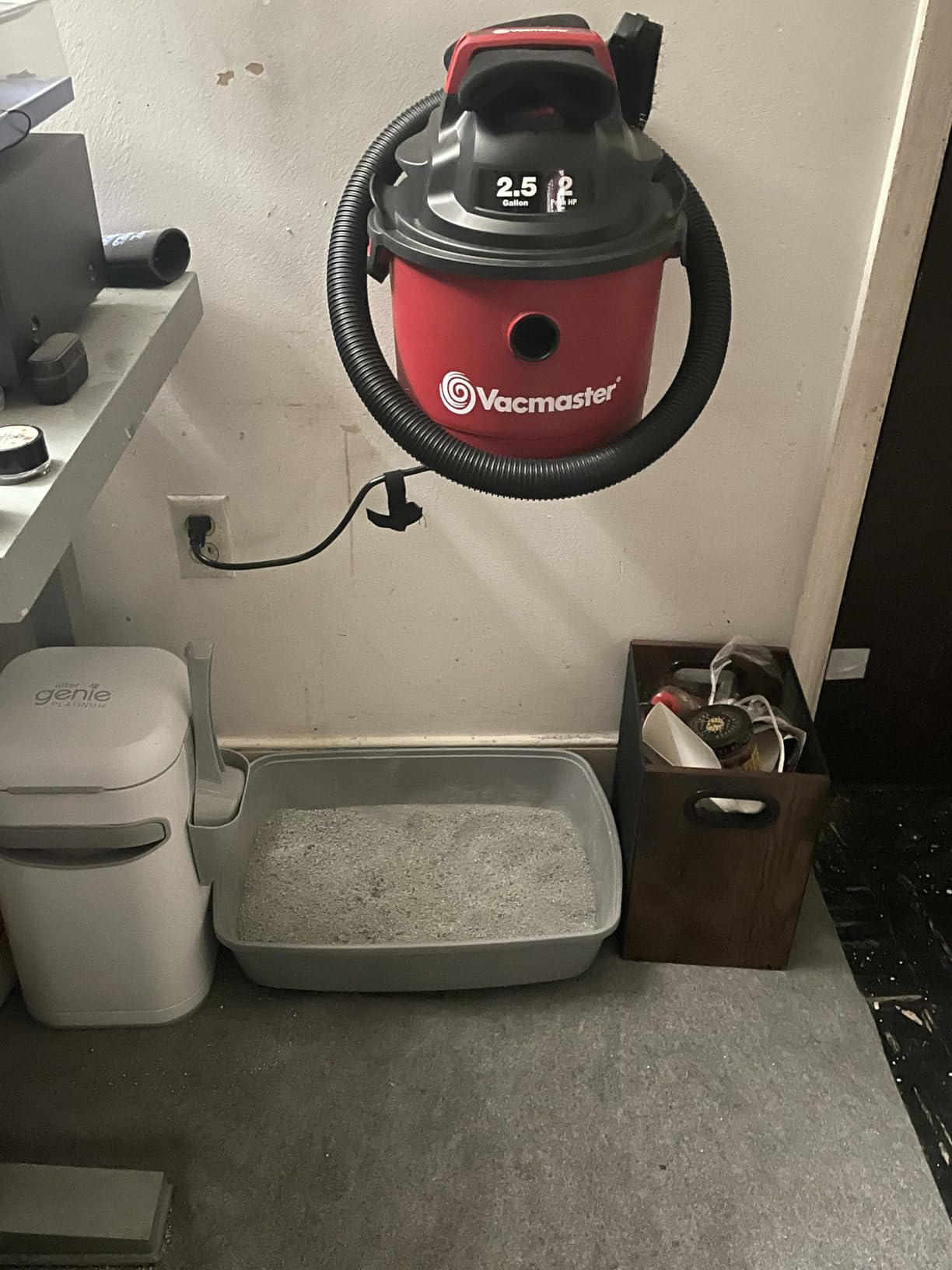 Vacmaster VOM205P 1101 2.5-Gal 2 Peak HP Wall Mount Wet/Dry Vacuum Red customer photo 1