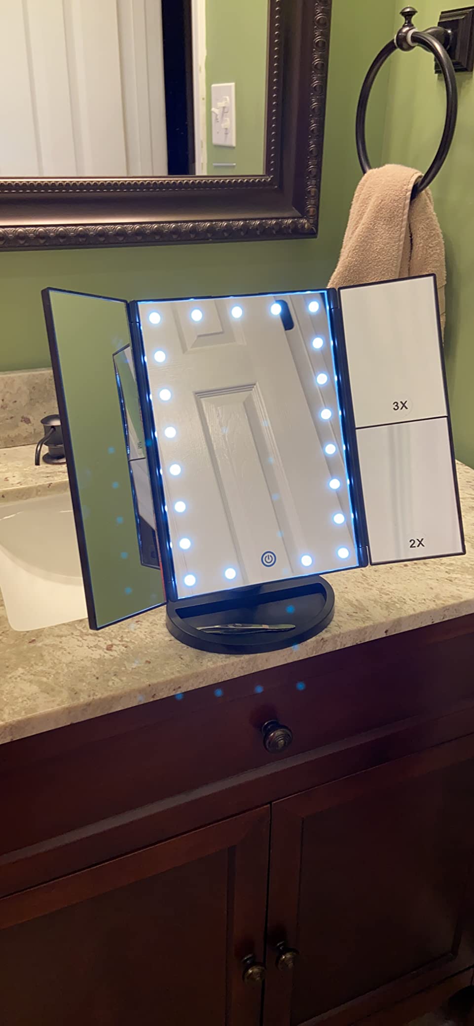Flymiro Tri-fold Lighted Vanity Makeup Mirror with 3x/2x Magnification,Light up Mirror for Makeup,Touch Screen 21 LEDs,180° Rotation Countertop Cosmetic Mirror,Gifts for Women Mom Teen Girls customer photo 2
