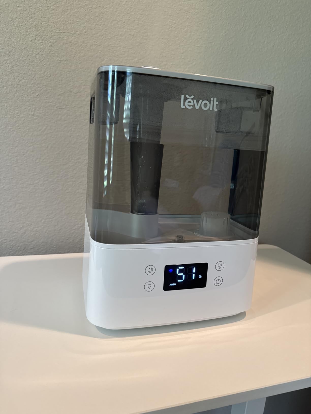 Levoit Humidifiers for Bedroom Large Room, 6L, 60H Runtime, 26dB, Smart App | Top Fill Cool Mist Humidifier for Baby & Plants, Easy to Clean, Essential Oil, Rapid Humidification & Auto Mode, Sleep Mode customer photo 2