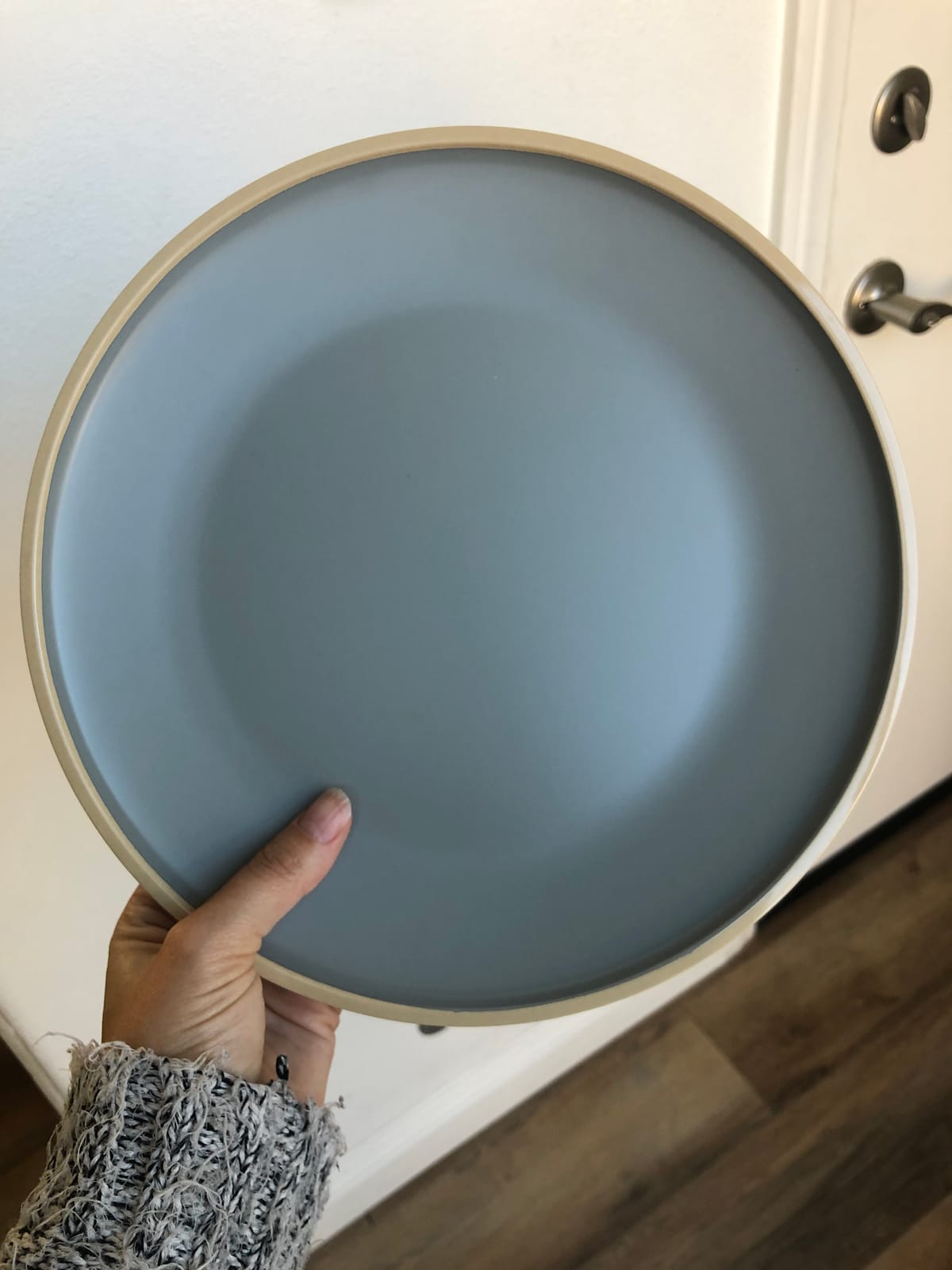 Melamine Dinnerware Sets, Plates and Bowls Sets 12 Pcs, Melamine Plates, Dish Set for 4, Unbreakable Dinnerware Set for Party, BPA Free, Suitable Indoors and Outdoors (Mint Green) customer photo 2