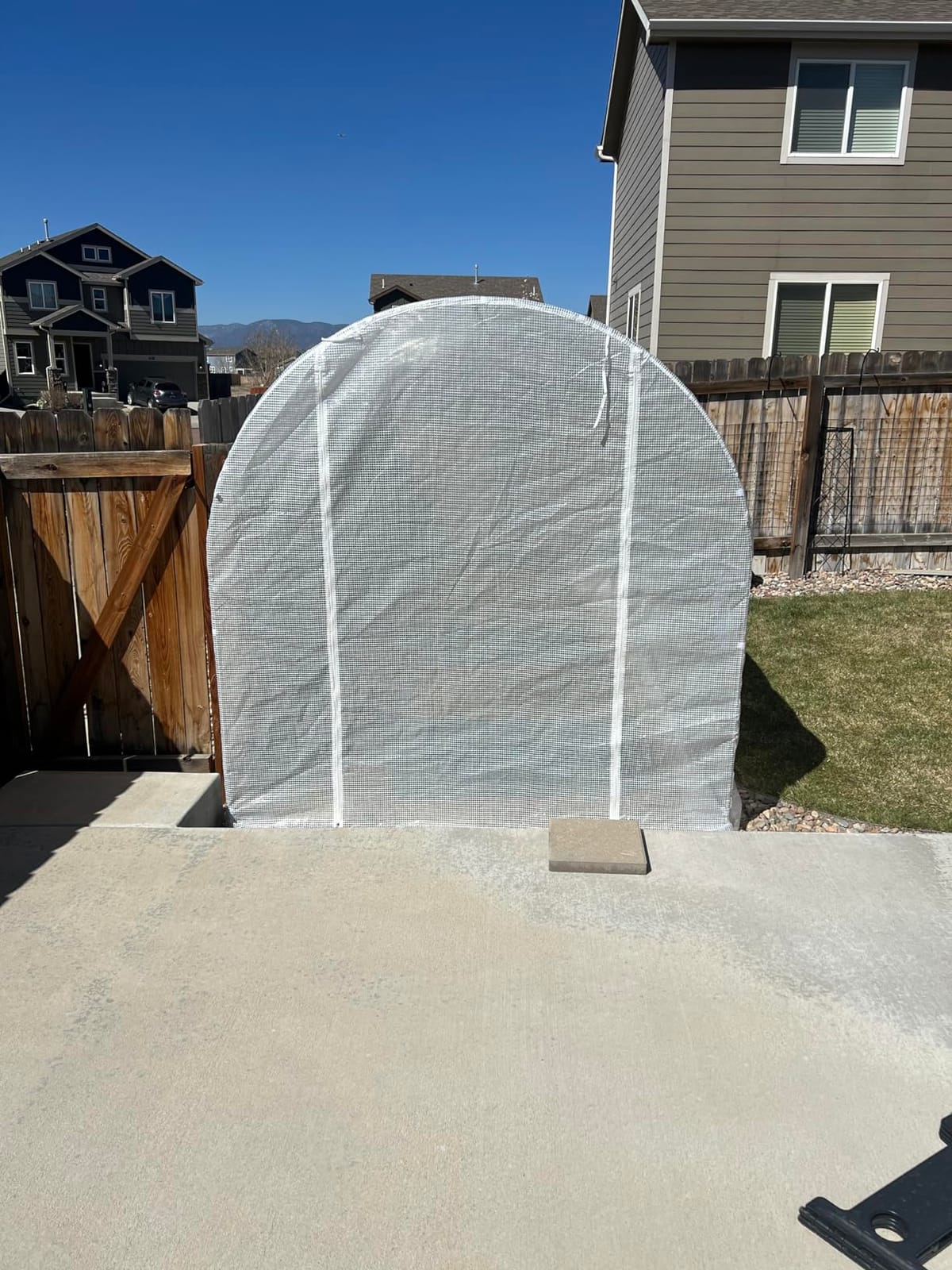 Outsunny 15' x 7' x 7' Walk-in Tunnel Greenhouse Large Steel Frame White customer photo 1