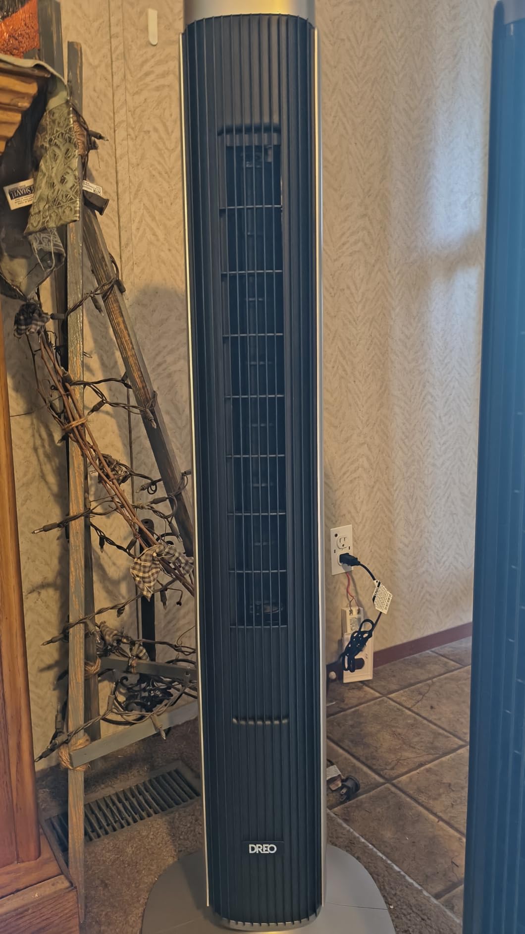DREO Tower Fan for Bedroom, 90° Oscillating Fans that Blow Cold Air customer photo 1