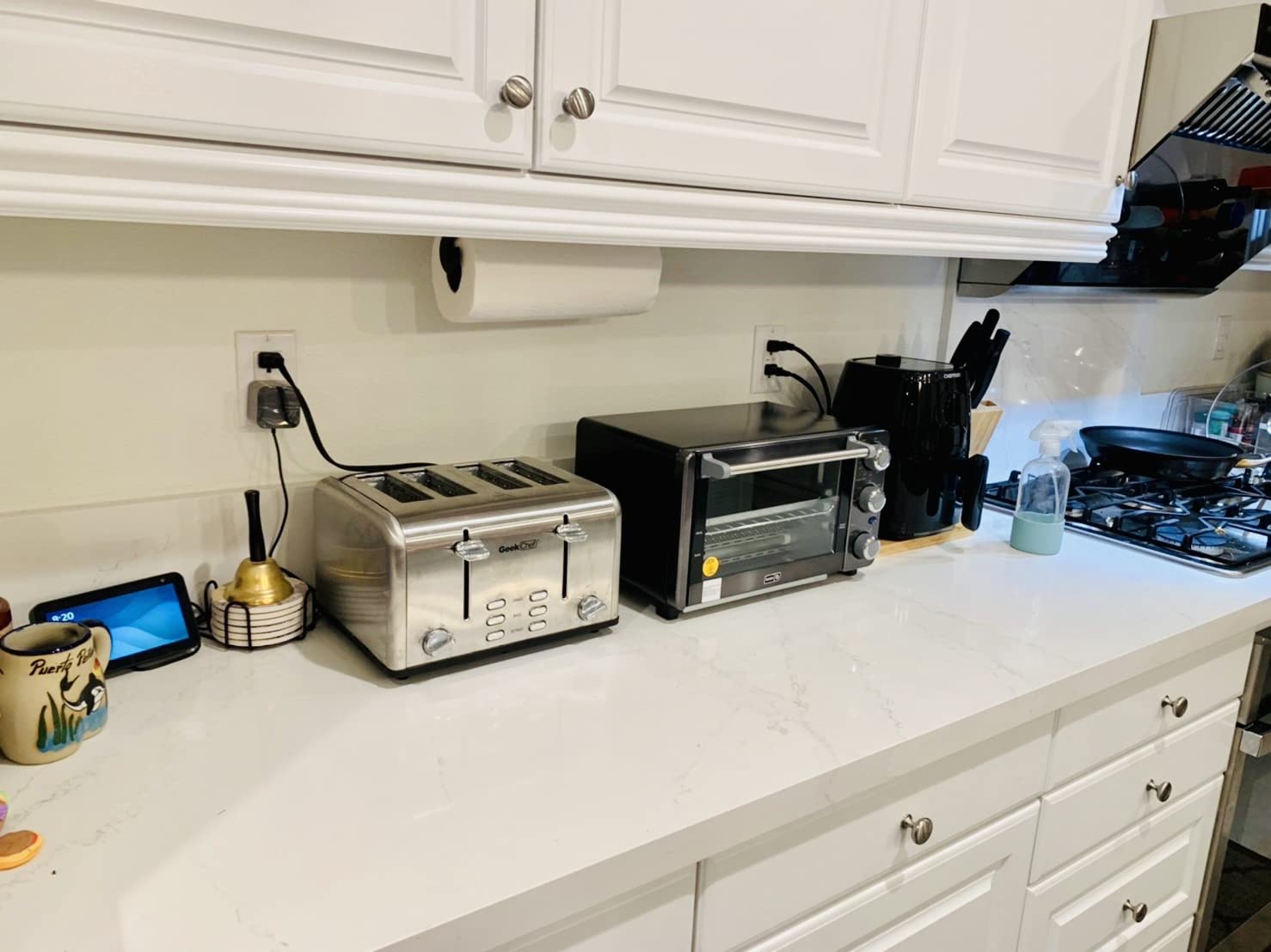 Dash Express Toaster Oven - Space-Saving Countertop Design - Versatile Use with adjustable temperature dial & Quick Heat-Up System - Dishwasher Safe Accessories - Bake, Broil & Toast - Black customer photo 2