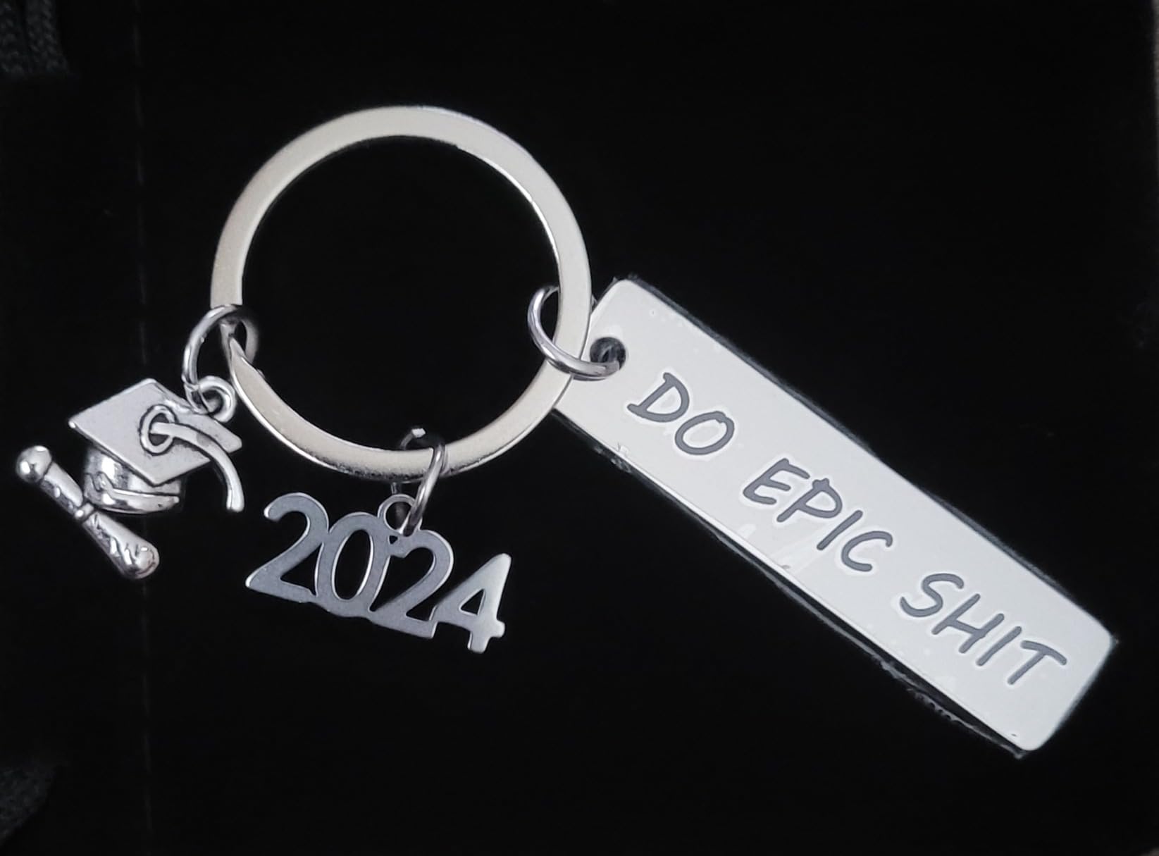 2026 Graduation Gifts Keychain for Women Him 2026 Senior Keychain for Her Men Student Graduate Grad Idea Son Daughter Teen College High School Jewelry Present Boy Girl Grads softball senior customer photo 2