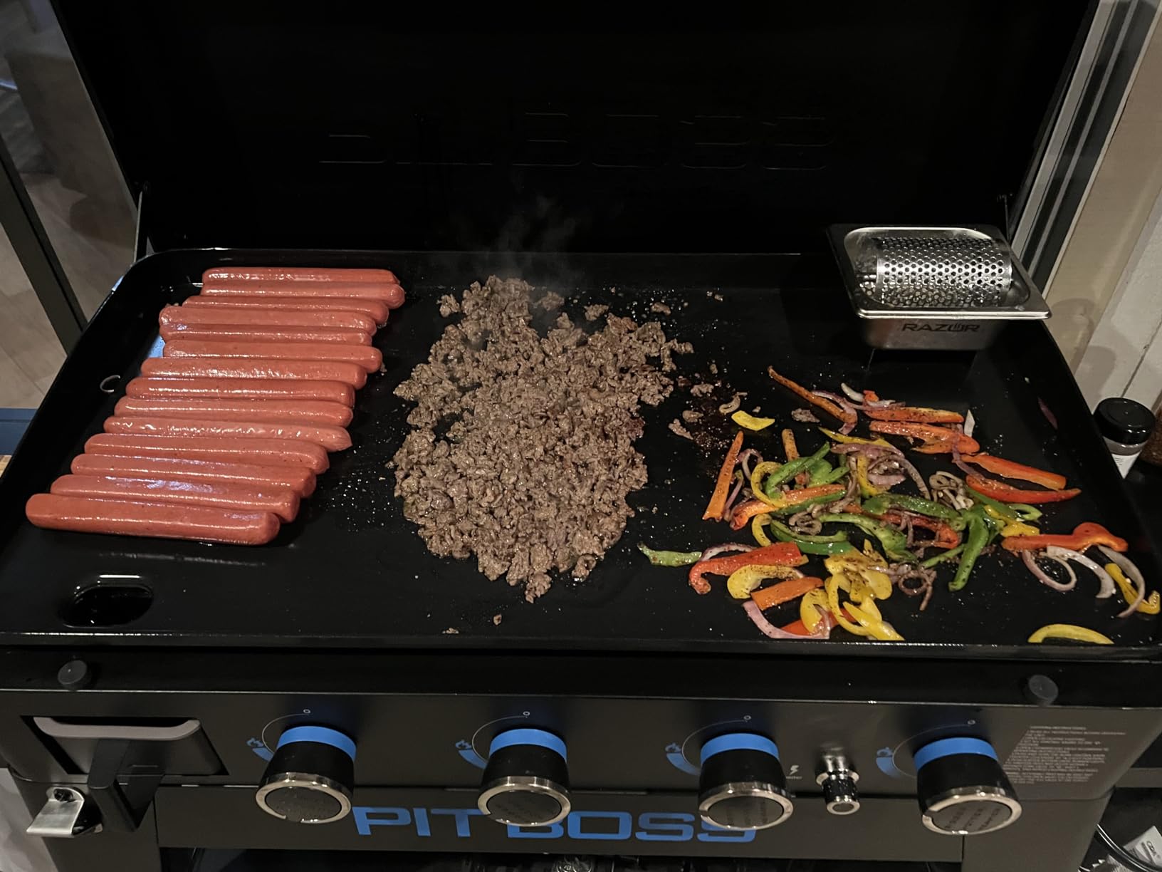 Pit Boss 4-Burner Propane Gas Non-Stick Ceramic Coated Rust-Resistant Portable Lift-Off and Stationary Griddle Grill with Hard Cover, 647-Sq. In. (35