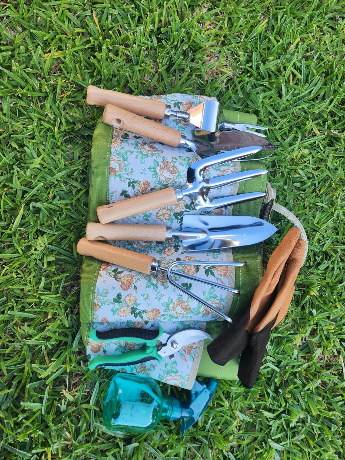 Grenebo Heavy Duty Gardening Tools with Handbag, Gardening Gifts for Women customer photo 1