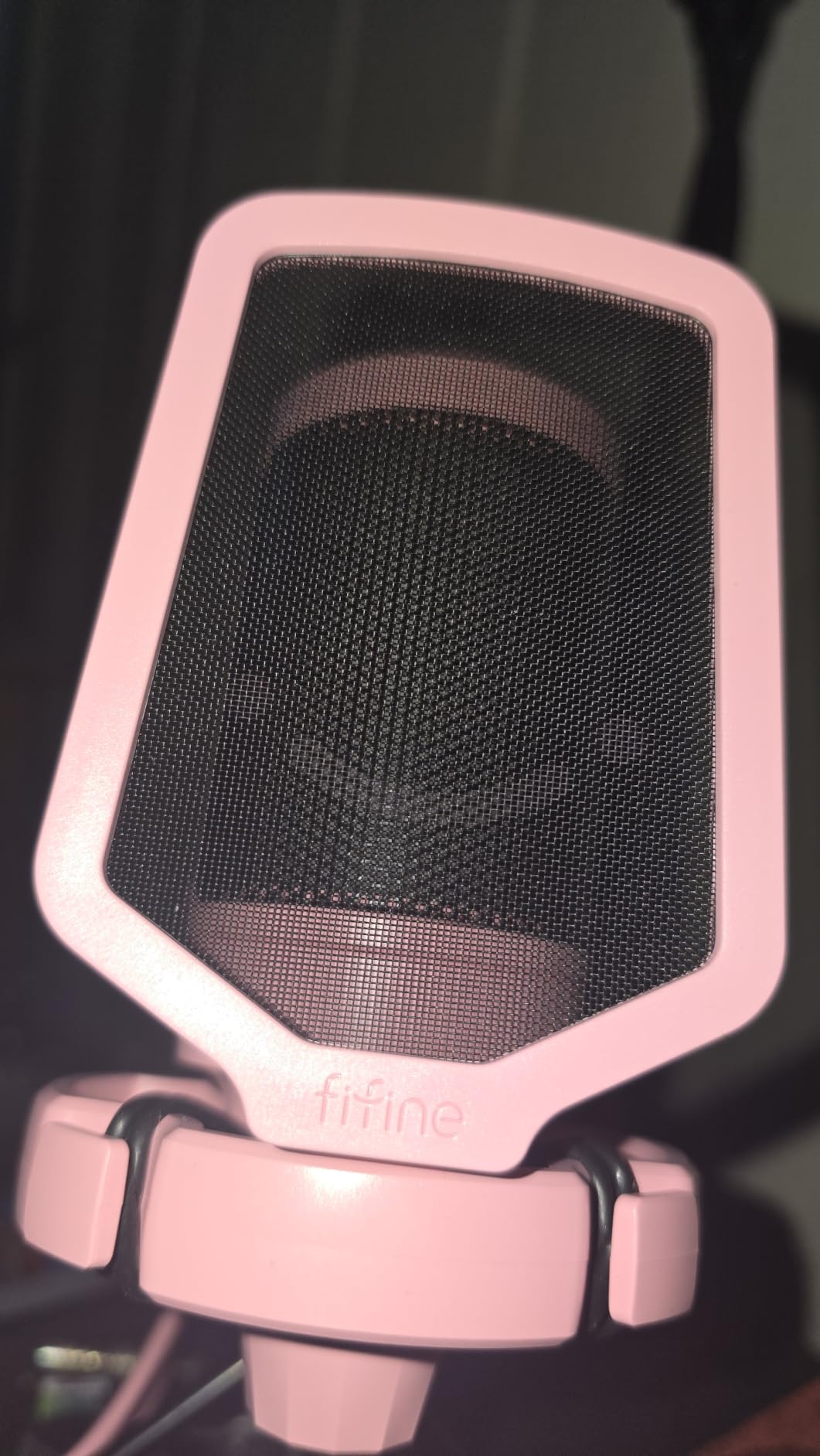 FIFINE AmpliGame A6V USB Gaming Microphone, Condenser RGB Mic for Streaming customer photo 2