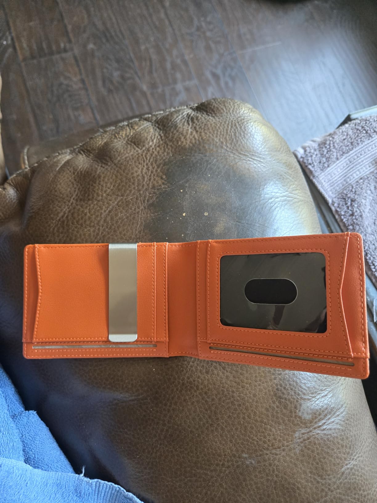 RUNBOX Slim Wallet for Men - RFID Blocking Leather Bifold with Money Clip customer photo 1