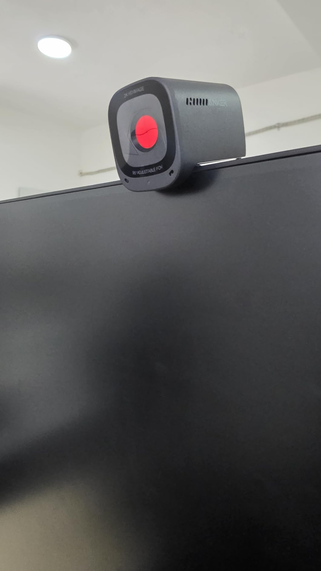 Anker PowerConf C200 2K Webcam for PC/Laptop/Mac, Low-Light Correction customer photo 1