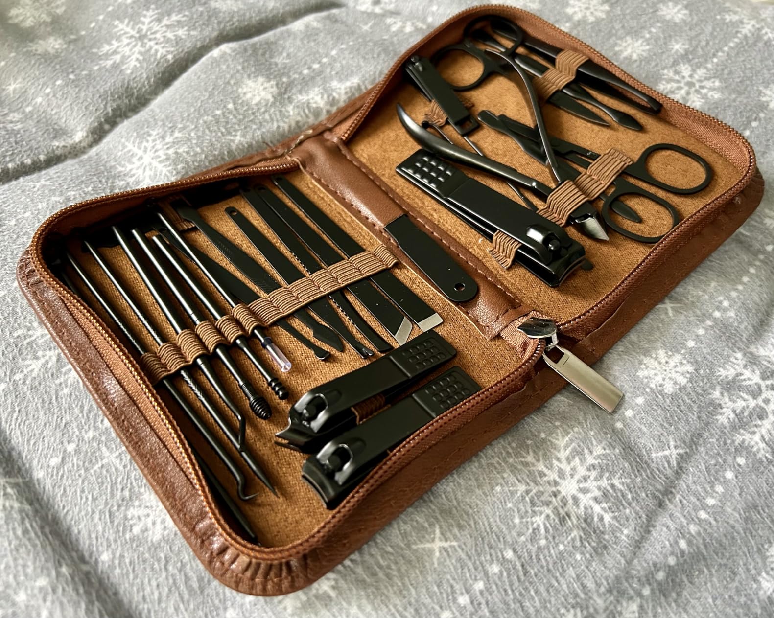 MINKINH Manicure Set Professional Nail Clipper Kit-26 Pieces,Brown customer photo 1