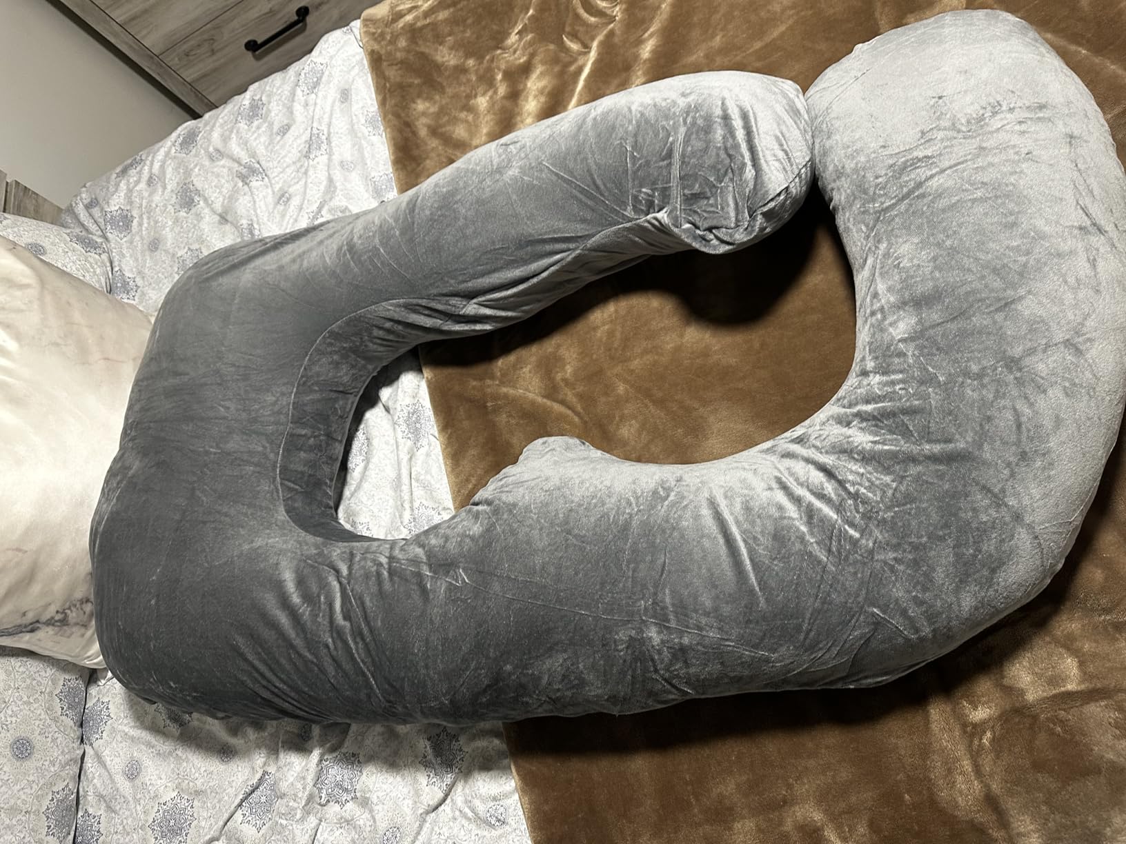60 Inch Pregnancy Pillow for Sleeping, Extra Large U Shaped Body Pillow, Maternity Pillow for Pregnant Women with Velvet Cover (Dark Grey) customer photo 2