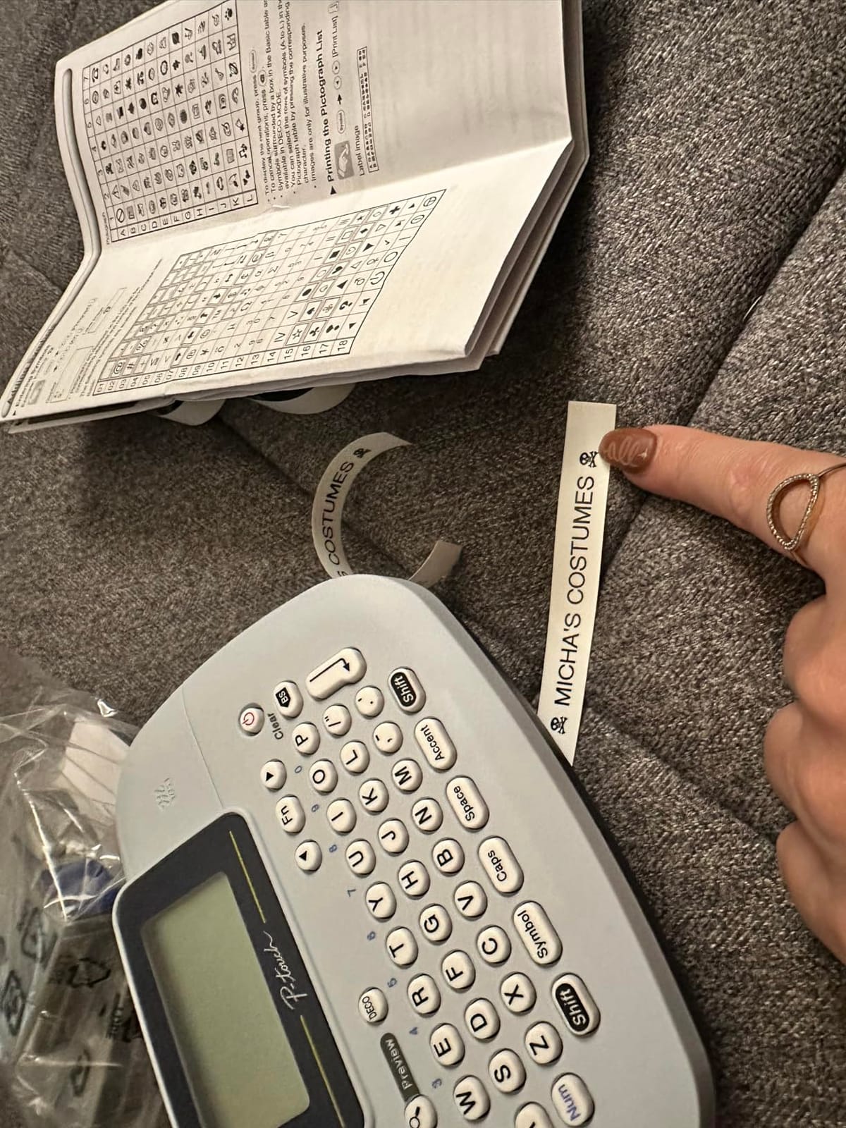 Brother PT-M95 P-Touch Monochrome Label Maker Bundle (4 Label Tapes Included),White customer photo 2