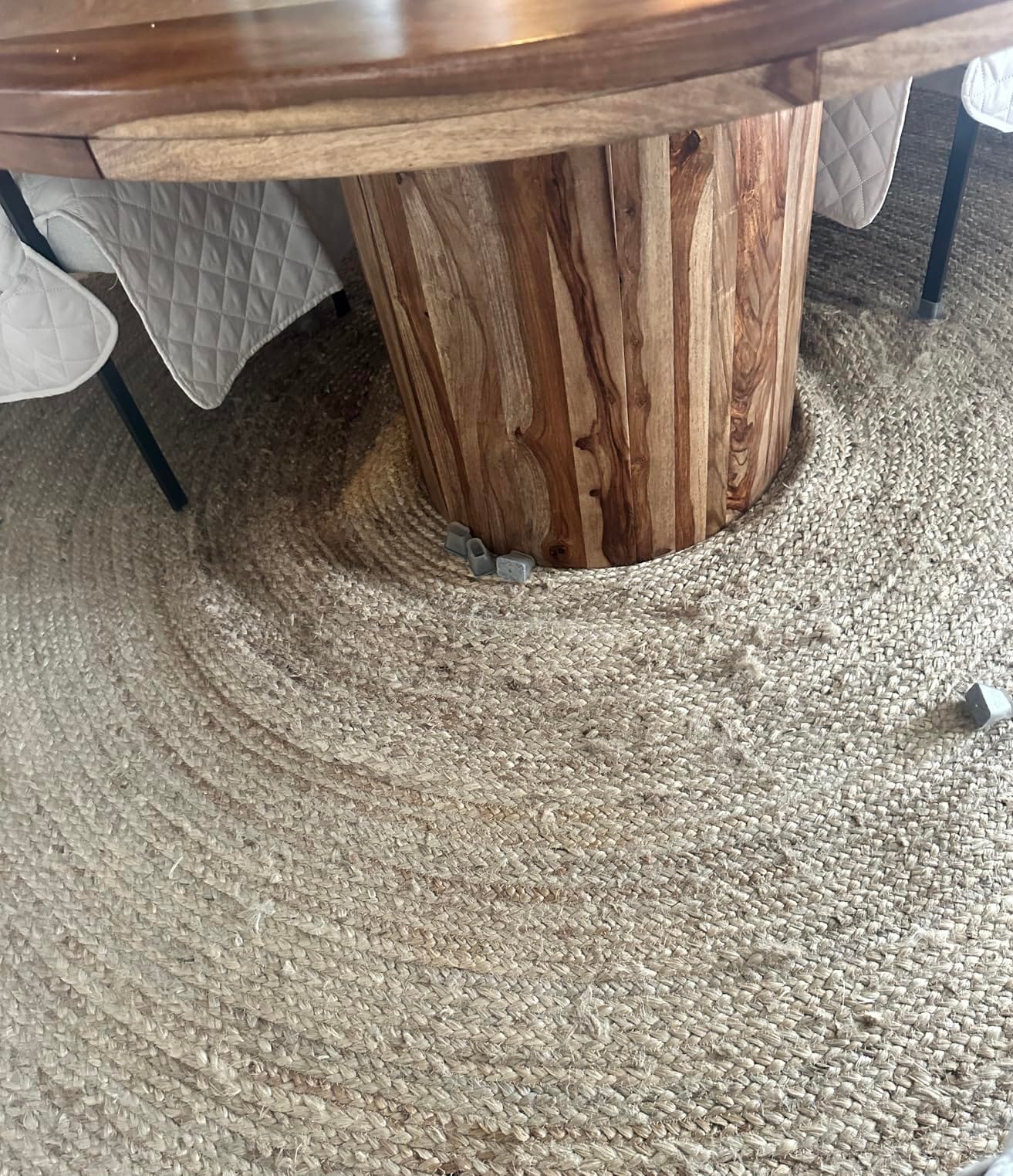 FRELISH DECOR Handwoven Jute Area Rug - 6x9 Feet Natural Yarn - Rustic Vintage Beige Braided Reversible Rectangular Rugs for Bedroom - Kitchen - Living Room - Farmhouse (6' x 9') customer photo 1