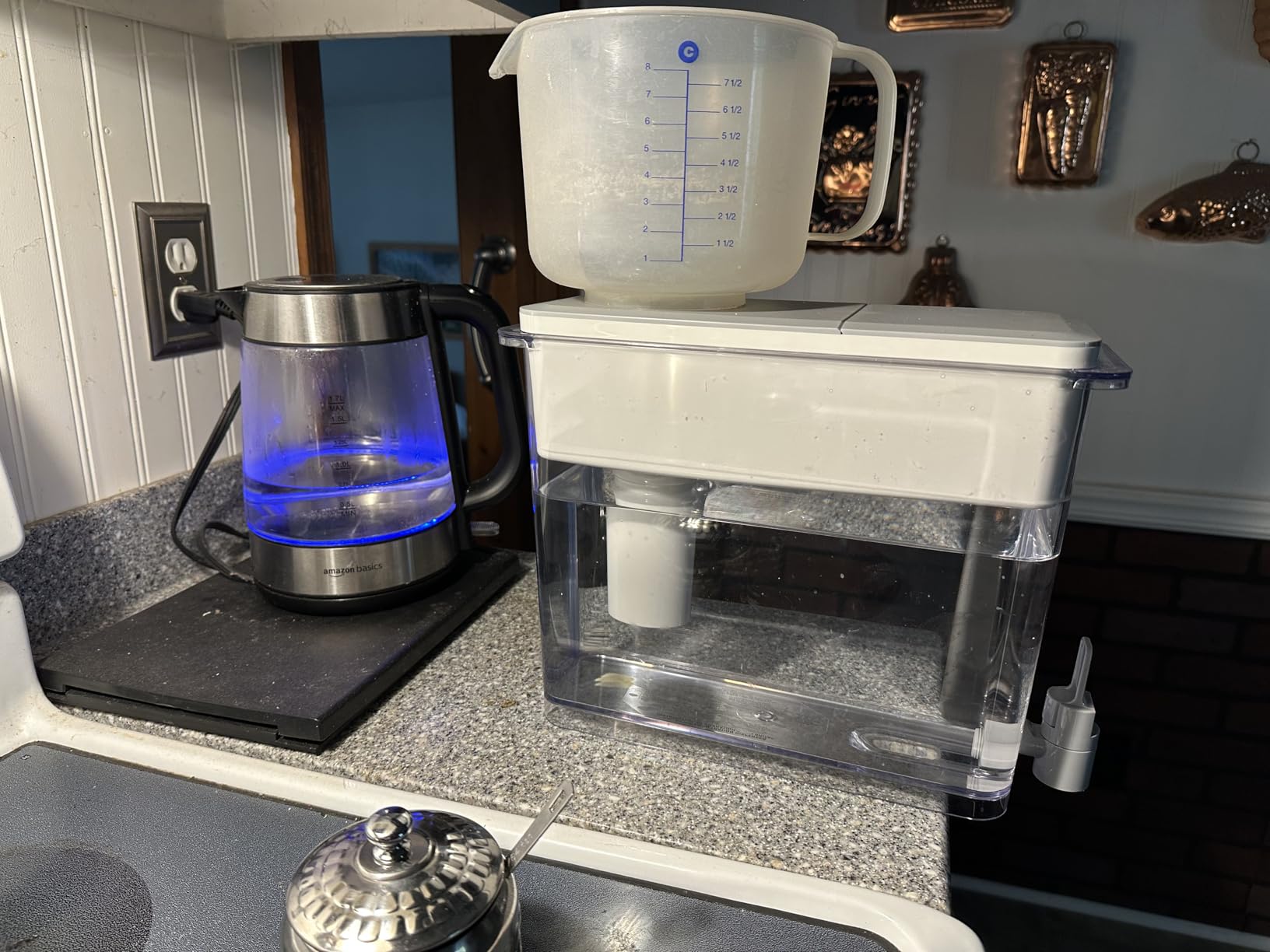 Brita X-Large 27 Cup Water Dispenser, Includes 1 Filter, Gray customer photo 1