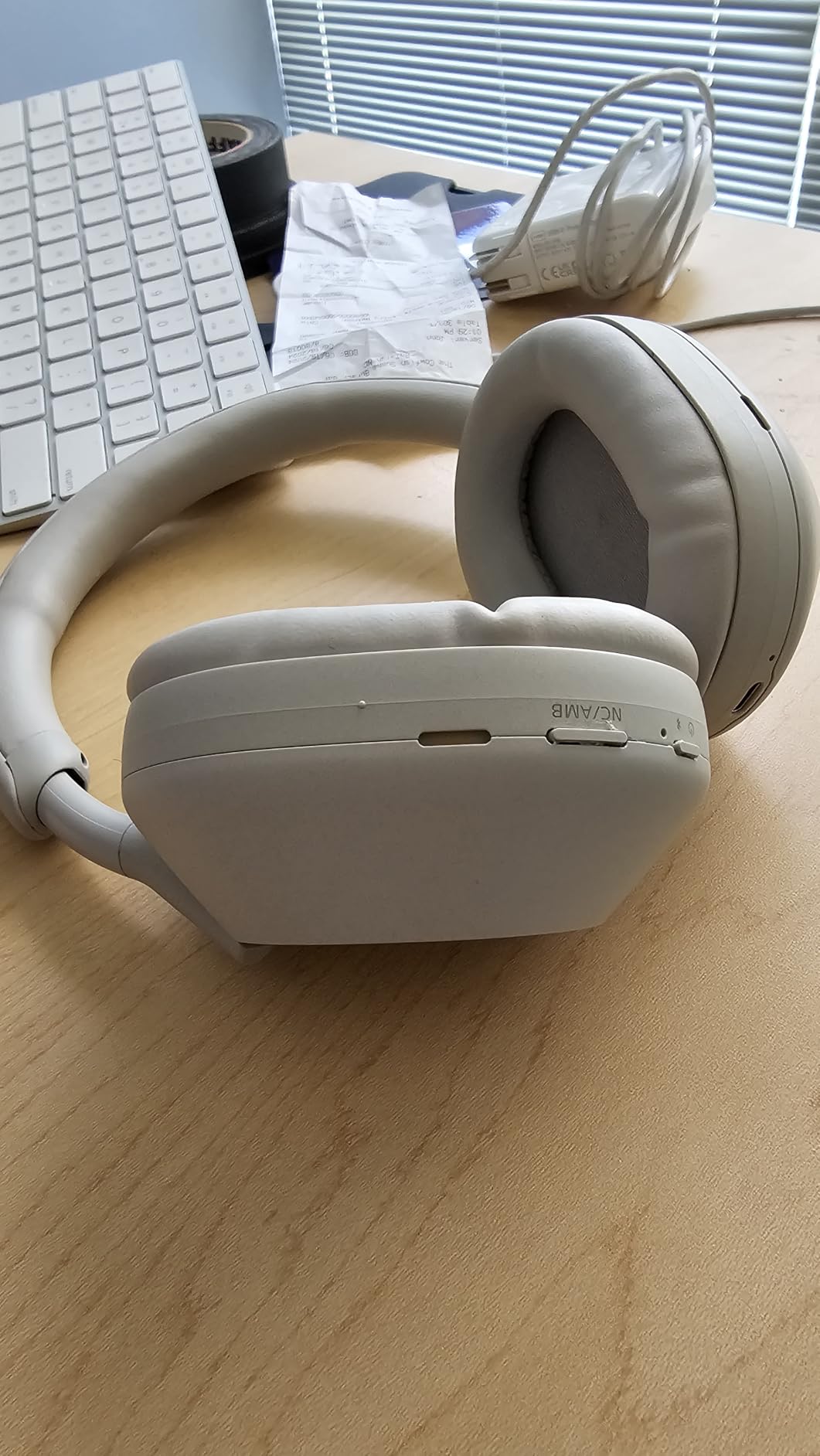 Sony WH-1000XM5 Premium Noise Cancelling Wireless Headphones, Black customer photo 2