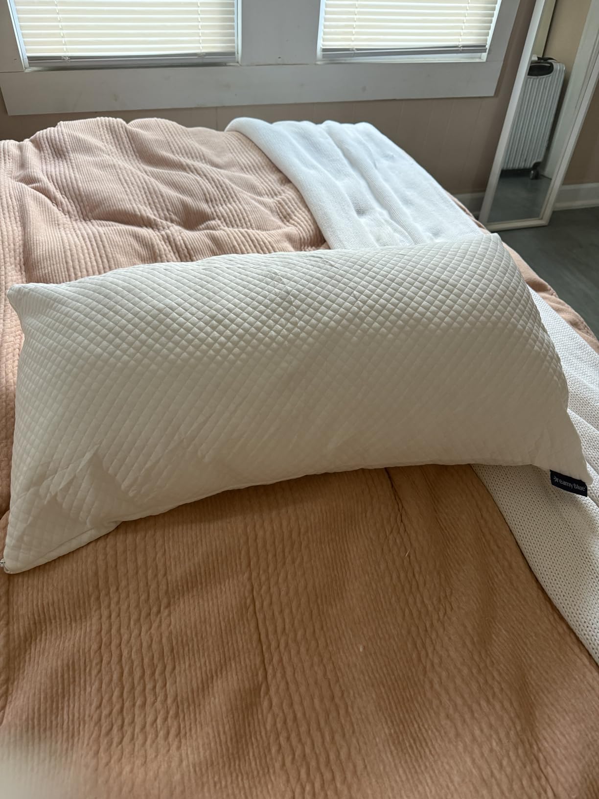 DreamyBlue Signature Adjustable Shredded Memory Foam Pillow Queen customer photo 1