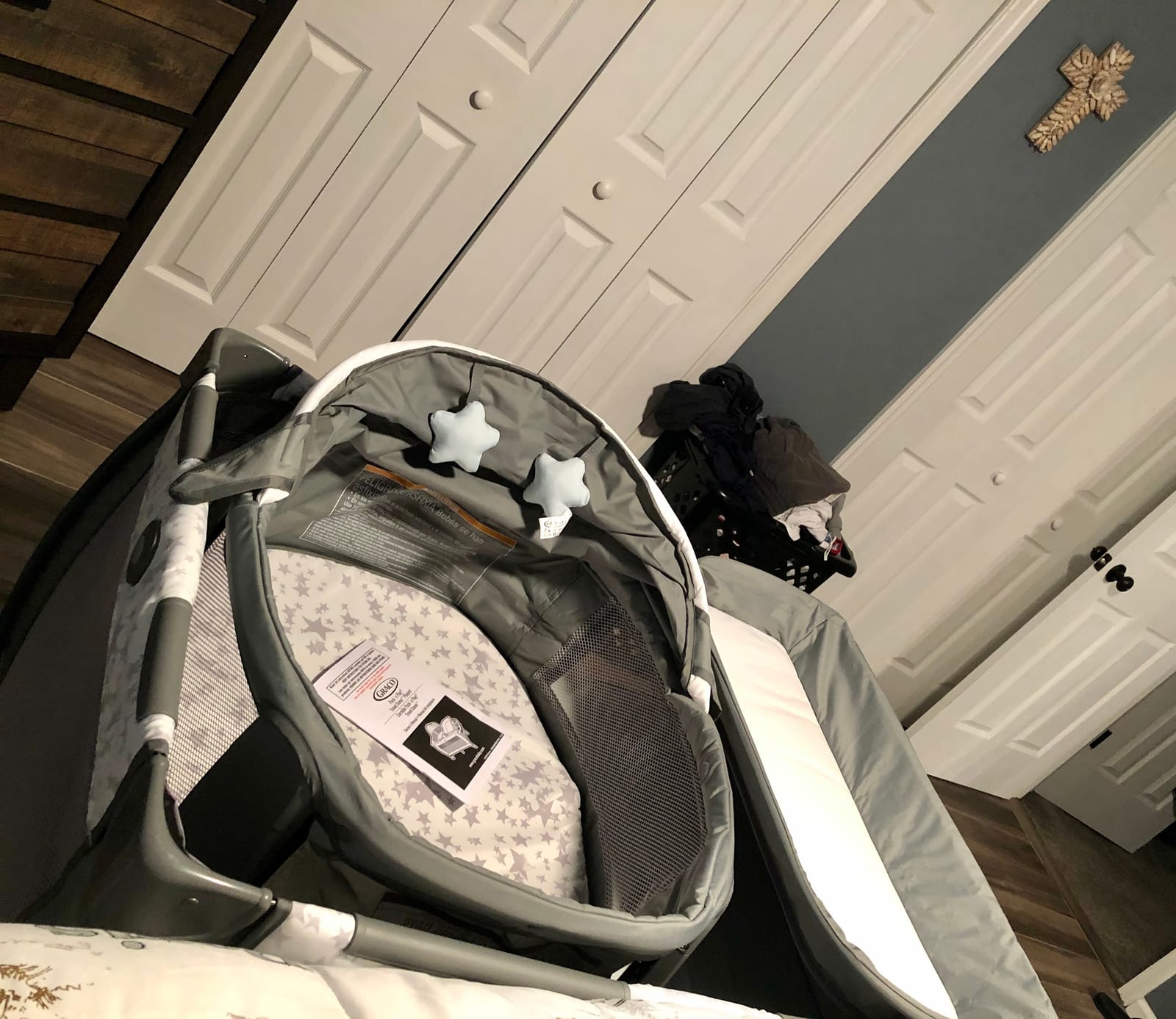 Graco® Pack ’n Play Travel Dome LX Playard – Raised Travel Bassinet, UV‑50 Canopy, Changer & Storage, Astin customer photo 1