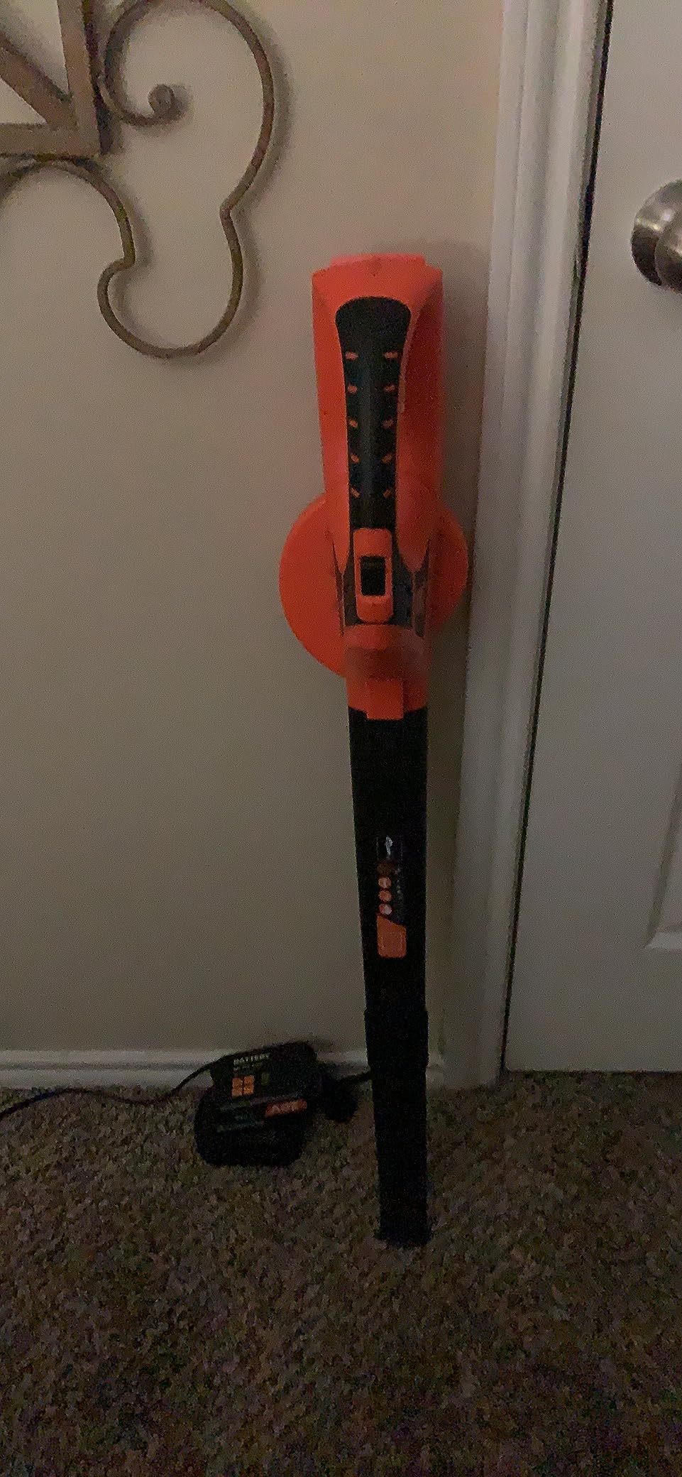 Leisch Life 21V Leaf Blower Cordless | Handheld Electric Lightweight Blower with 2.0Ah Rechargeable Battery & Fast Charger | Adjustable Speeds, Portable Design for Lawn, Patio, Yard, Sidewalk Cleaning customer photo 1