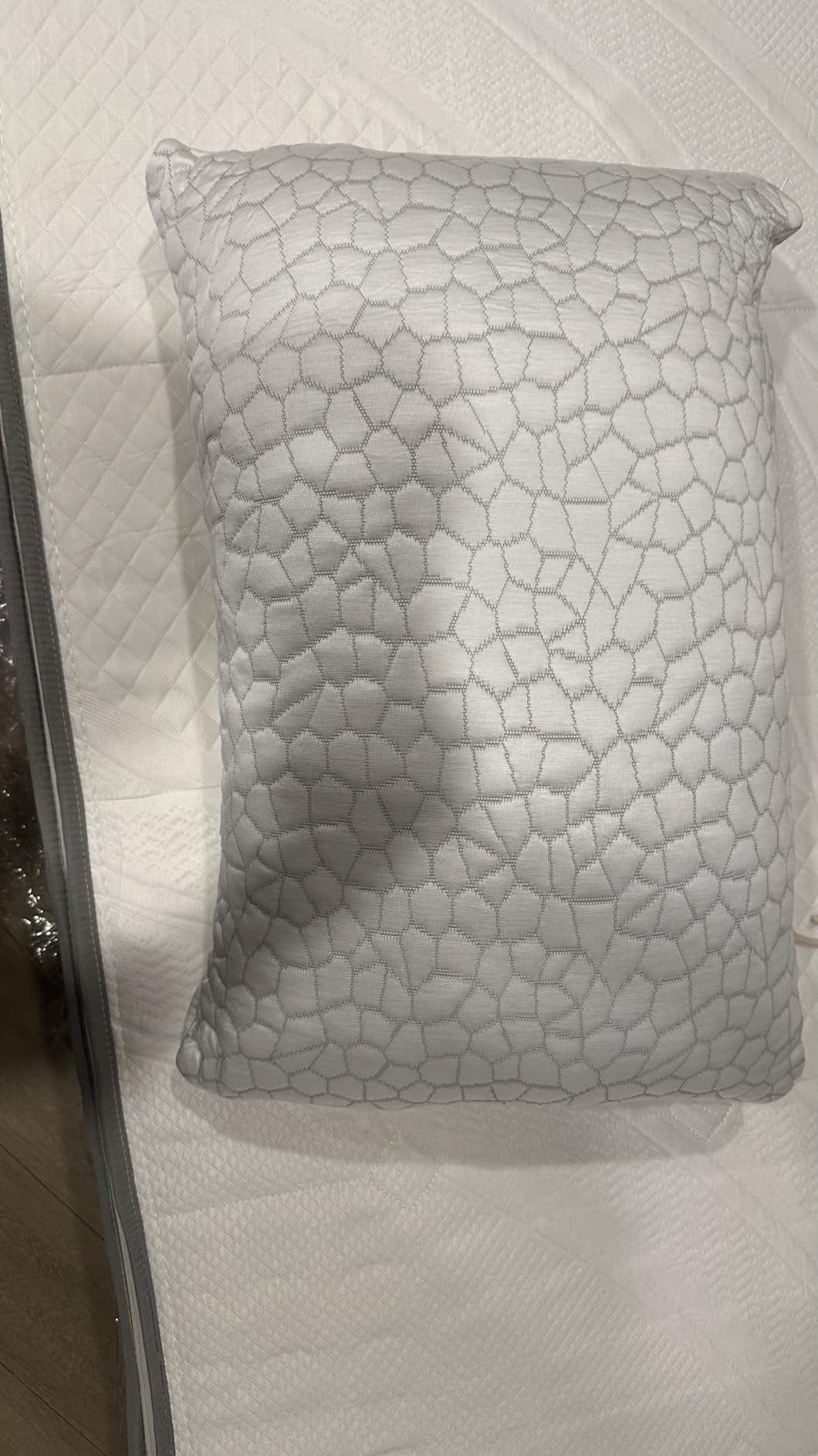 QUTOOL Cooling Pillow for Sleeping, CertiPUR-US Shredded Memory Foam Standard Pillow Set of 1, Cool Pillow for Hot Sleepers Adjustable Firm Pillow for Side,Back,Stomach Sleepers Soft Yet Support,White customer photo 1