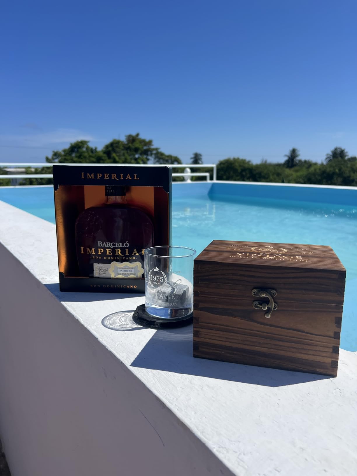 Retirement Gifts for Men Whiskey Glass Set - The Legend Has Retired 2026 - Retirement Party Decorations, Supplies - Gifts Ideas for Him, Dad, Husband, Friends - Wood Box & Whiskey Stones & Coaster customer photo 2