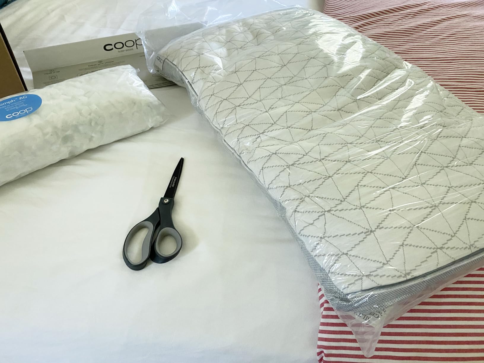 Coop Home Goods Cool+ Adjustable Pillow, Queen Size Plus Shaped Memory Foam Pillows with Cooling Gel, Back, Stomach or Side Sleeper, Neck Support for Sleeping, CertiPUR-US/GREENGUARD Gold customer photo 2