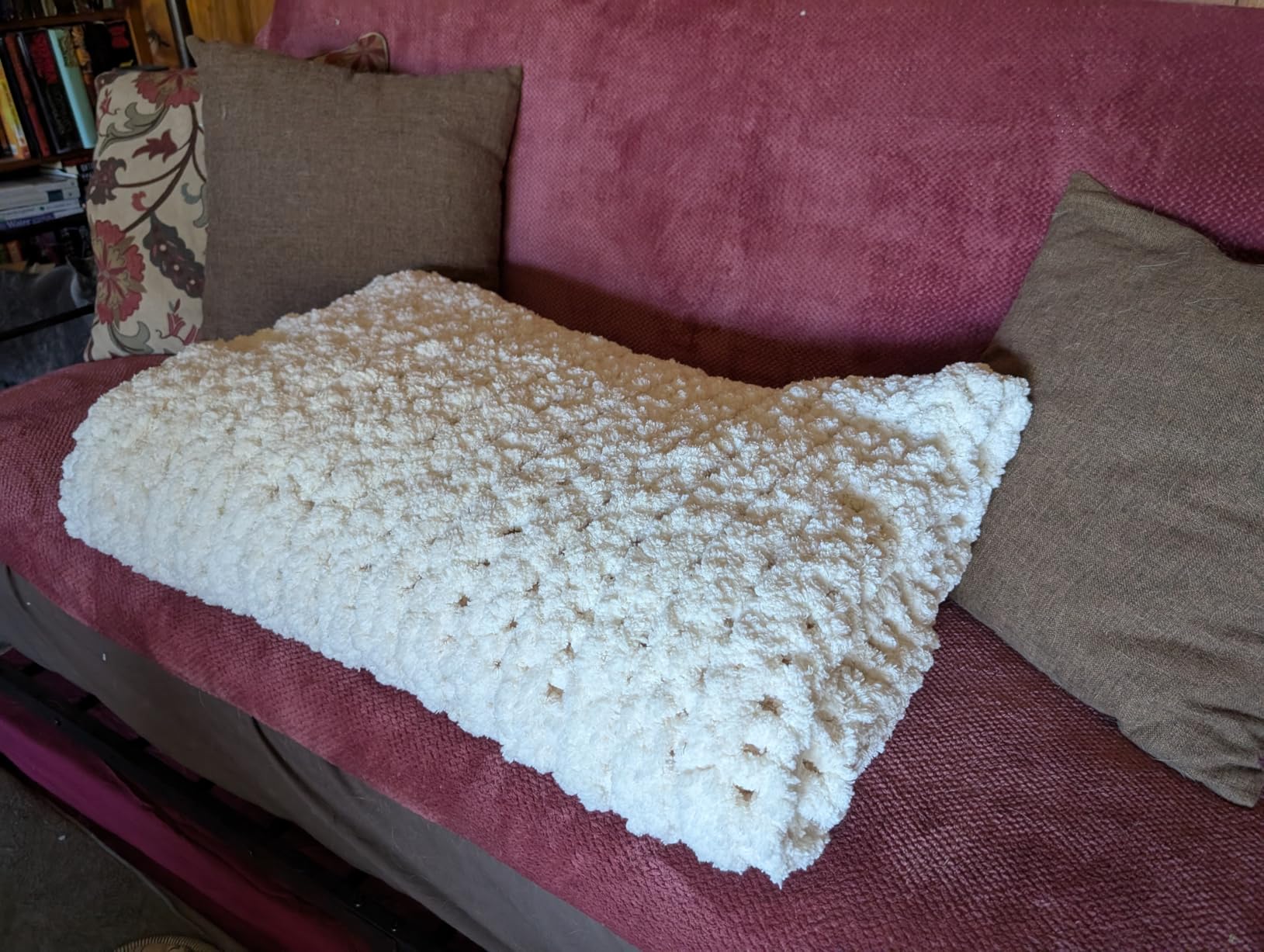 L'AGRATY Chunky Knit Throw Blanket for Couch, 50'' x 60'' Knit Throw, Ivory customer photo 2