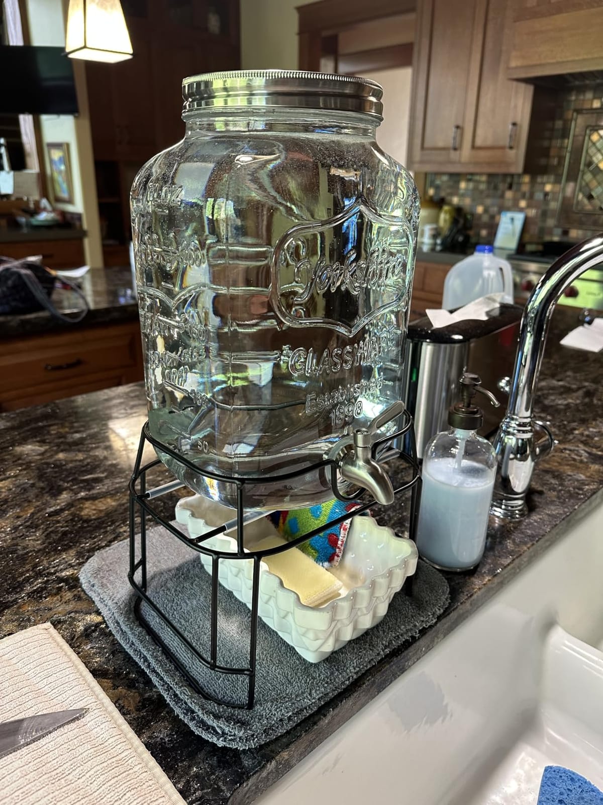 1 Gallon Glass Drink Dispensers For Parties 2PACK.Beverage Dispenser,Glass Drink Dispenser With Stand And Stainless Steel Spigot 100% Leakproof.Lemonade Dispenser With Ice Cylinder.Laundry Detergent customer photo 1