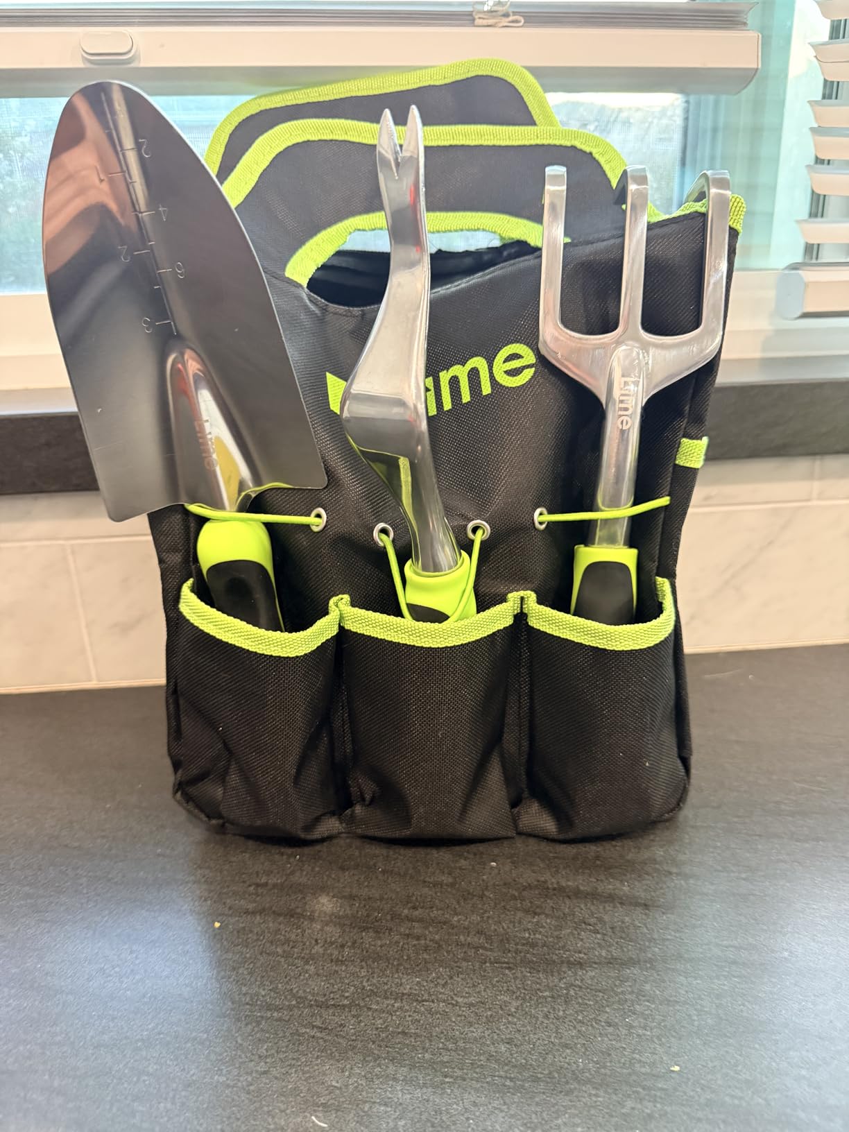Heavy Duty Gardening Tools - Gardening Gifts for Women, Men, Mom, Dad - Durable, Ergonomic Garden Tools Set (Green) customer photo 1