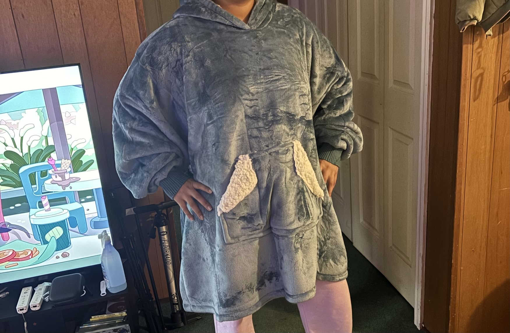 Touchat Wearable Blanket Hoodie, Oversized Sherpa Fleece Sweatshirt Blanket with Giant Hood Pocket and Sleeves for Adult, Warm & Cozy Grey Blanket Gifts for Women customer photo 2