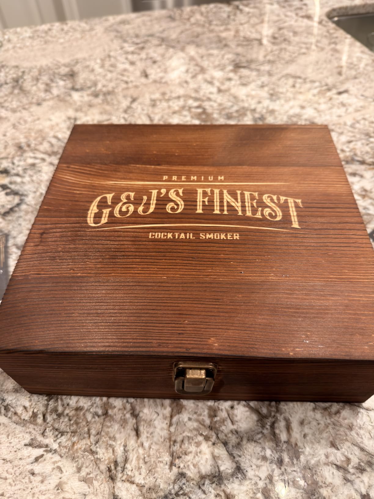 Mahogany Whiskey Smoker Kit with Quad Torch & Wood Box for Smoked Old Fashioned, Bourbon & Cocktail Drinks – 6 Chips, & Gift Set Infuser for Men, Husband, Boyfriend by G&J's Finest customer photo 1