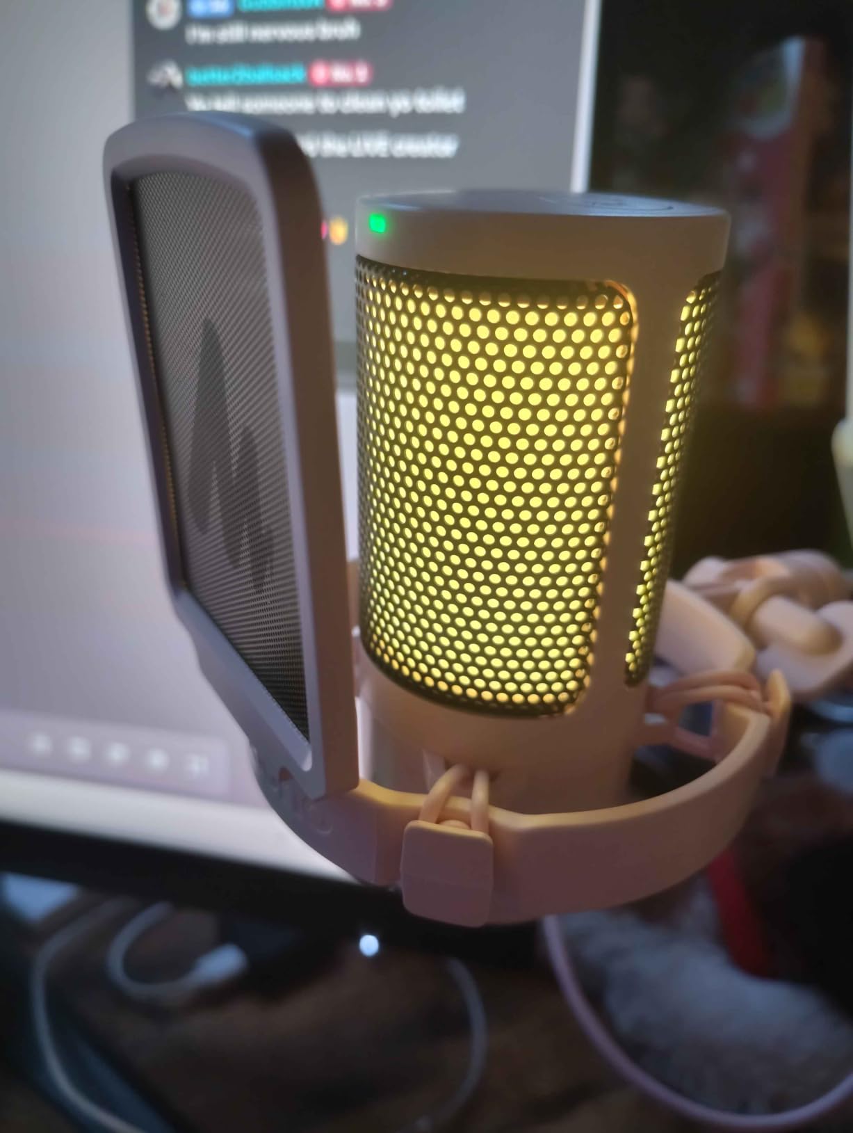 MAONO DGM20S Gaming Microphone for PC with Clear Voice & Noise Reduction customer photo 1