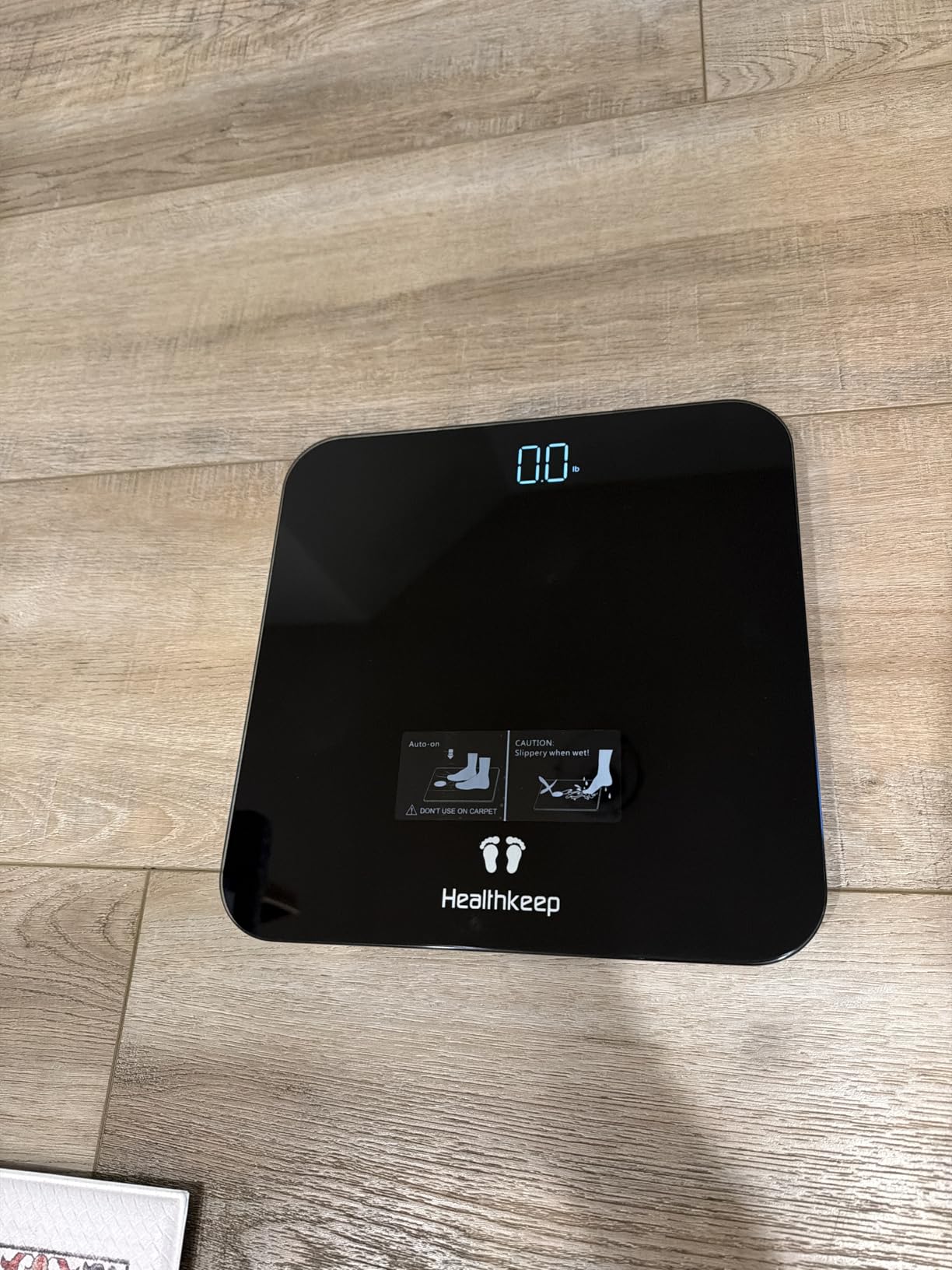 Digital Bathroom Scale for Body Weight: High-Precision 4-Sensor Accuracy, LED Display, 400lb/180kg Capacity, Safe Rounded Corners, Batteries Included customer photo 1