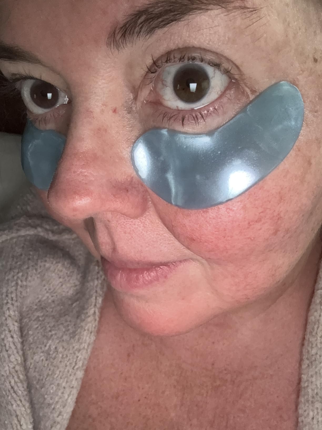 grace & stella Award Winning Under Eye Mask Reduce Dark Circles, Puffy Eyes, Undereye Bags, Wrinkles, Gel Under Eye Patches, Small Gifts for Women, Gifts Under 10 Dollars, Vegan (6 Pairs, Blue) customer photo 1