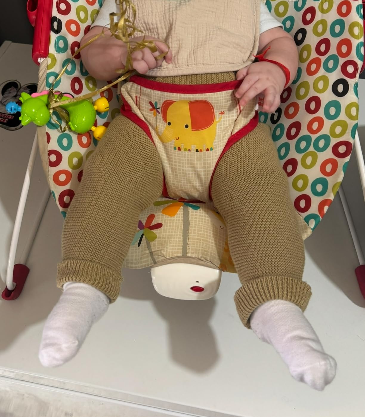 Bright Starts Pink Paradise Portable Baby Bouncer with Vibrating Infant Seat and -Toy Bar, Max Weight 20 lbs., Age 0-6 Months customer photo 2