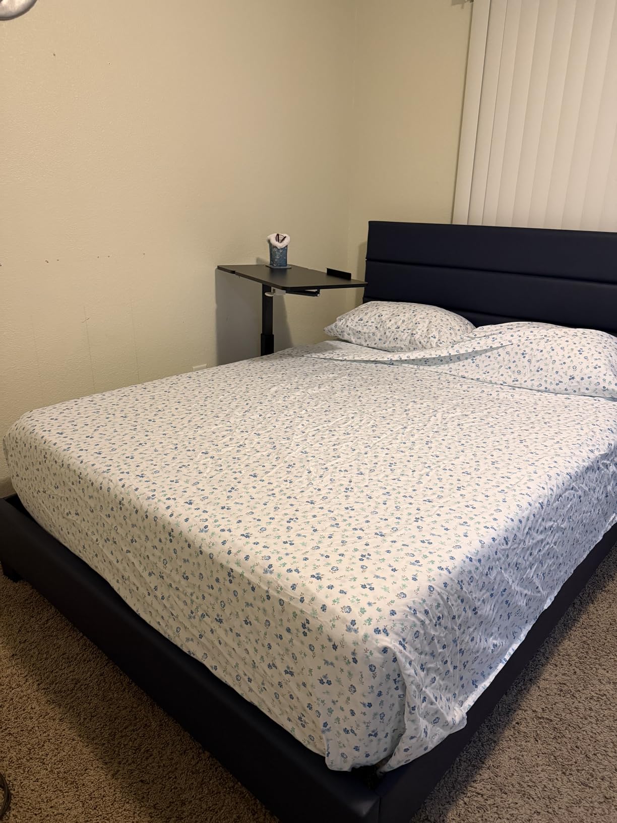 MLILY EGOHOME 14 inch Hybrid King Mattress, Memory Foam Pocket Spring Mattress with Cooling Cover, Bed in a Box, CertiPUR-US Certified, Made in USA, 76”x80”x14” Black customer photo 1