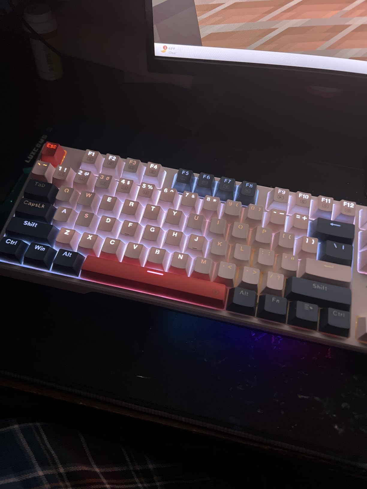 Redragon K668 108-Key Hot-Swap Wired RGB Gaming Keyboard, Extra 4 Hotkeys customer photo 2
